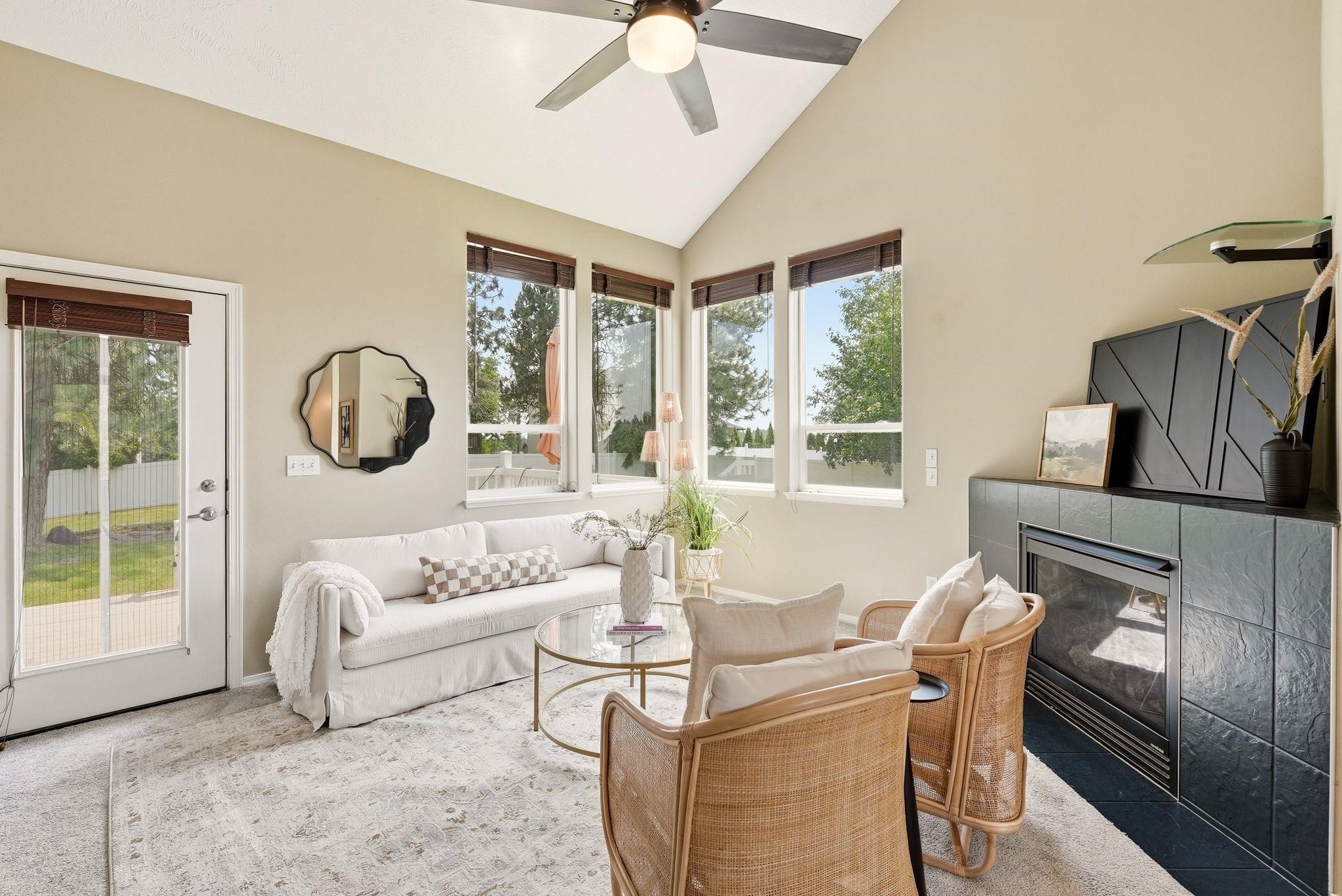 2109 S F St - Photo 3