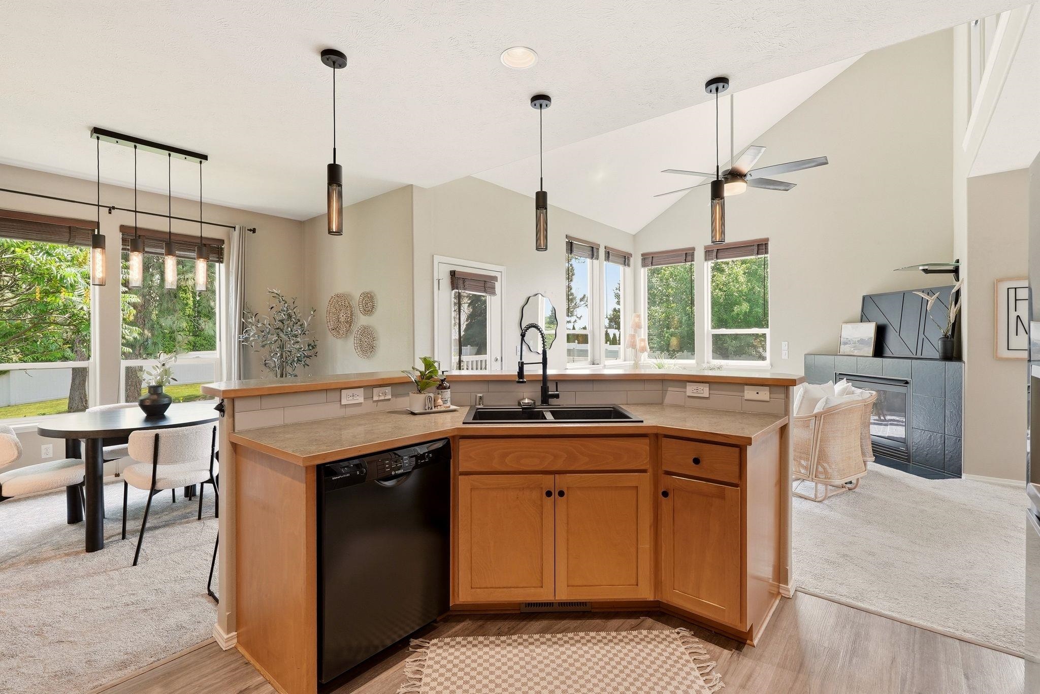 2109 S F St - Photo 10