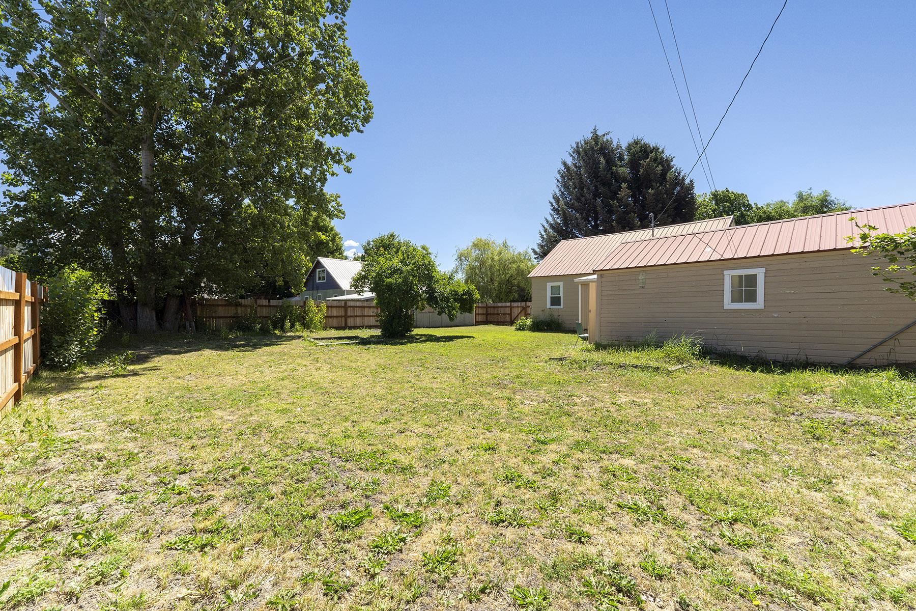208 W Jenkins Ave - Photo 23