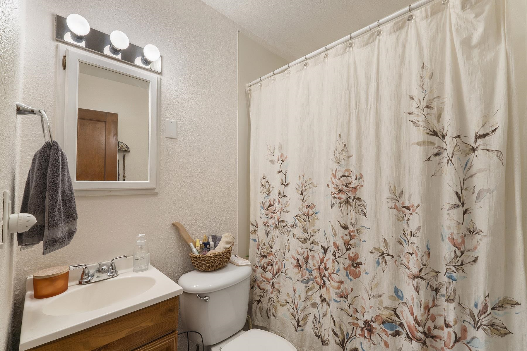 208 W Jenkins Ave - Photo 14