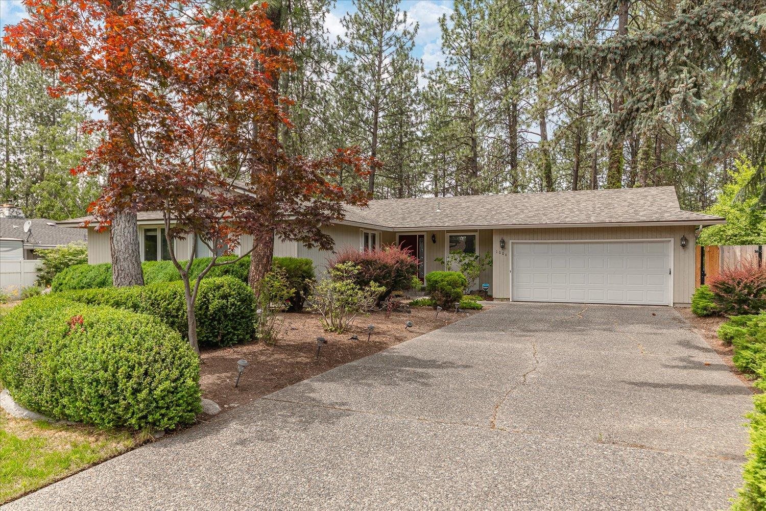 1006 W Bellwood Dr - Photo 2