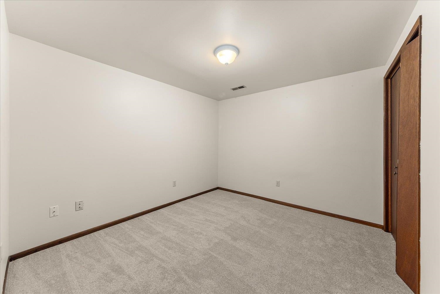 1006 W Bellwood Dr - Photo 17