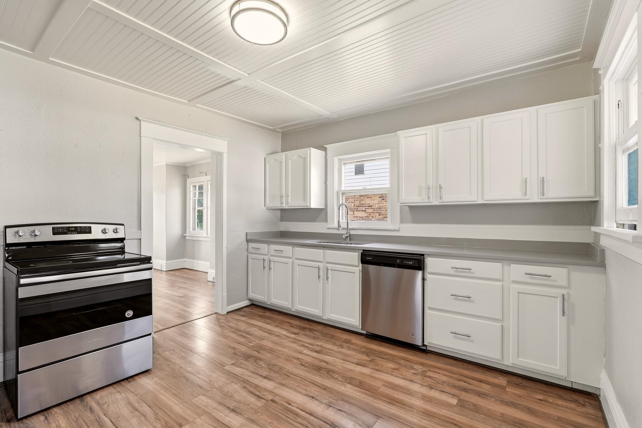 4811 N WALNUT St - Photo 5