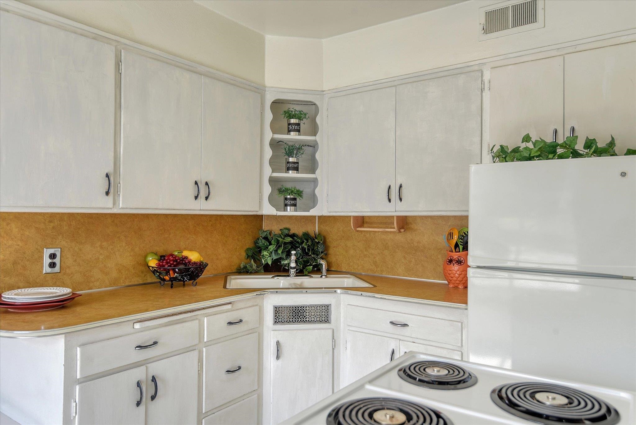 2214 W Northwest Blvd - Photo 7