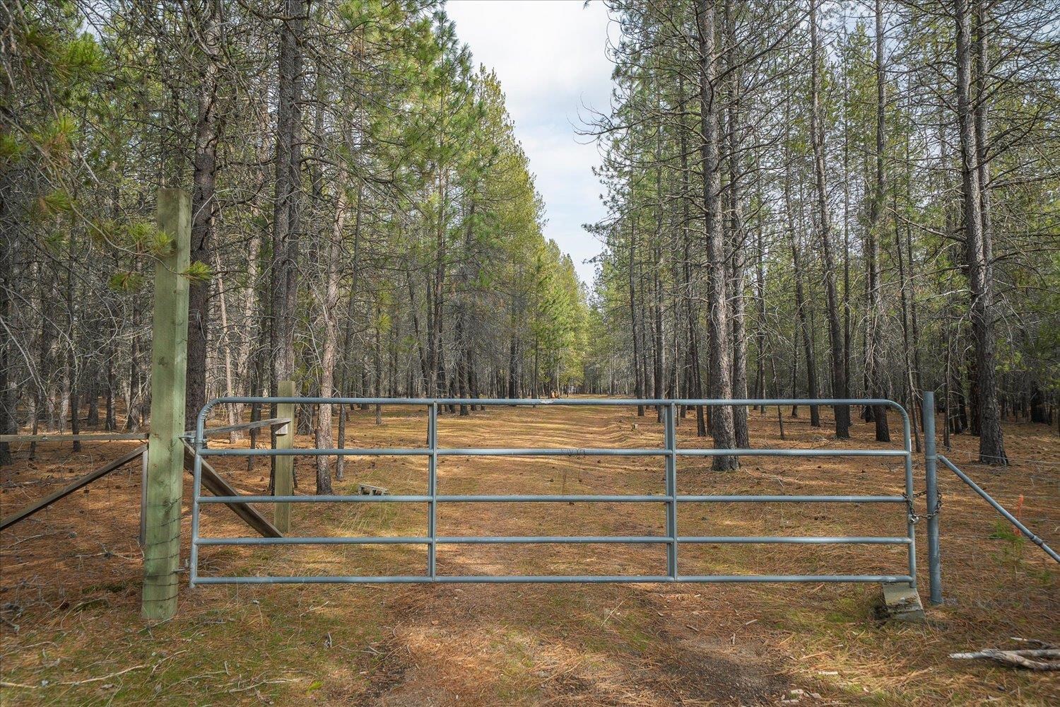 28202 N Bruce Rd - Photo 9