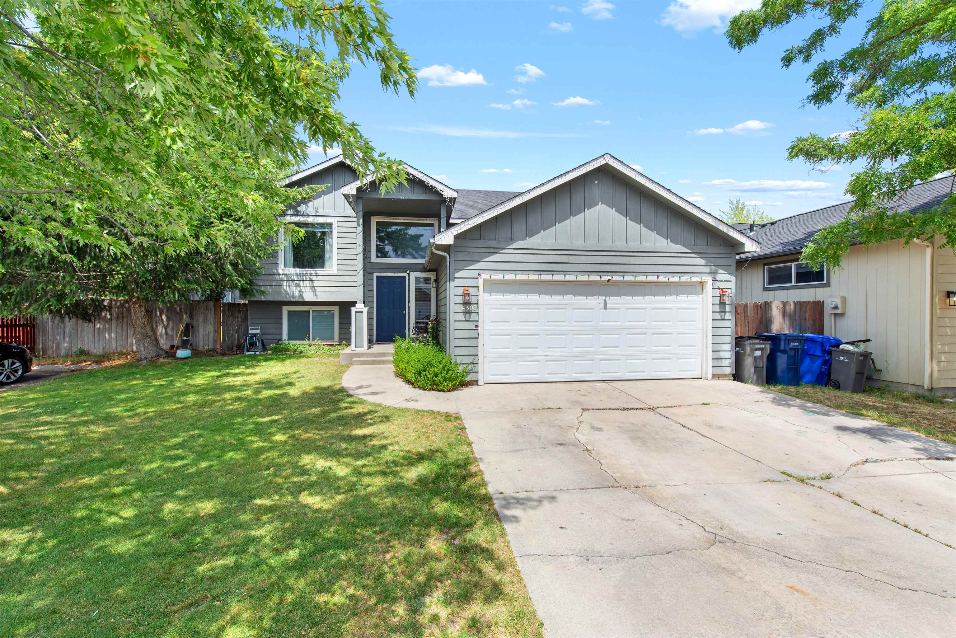 14309 E 25th Ln - Photo 1