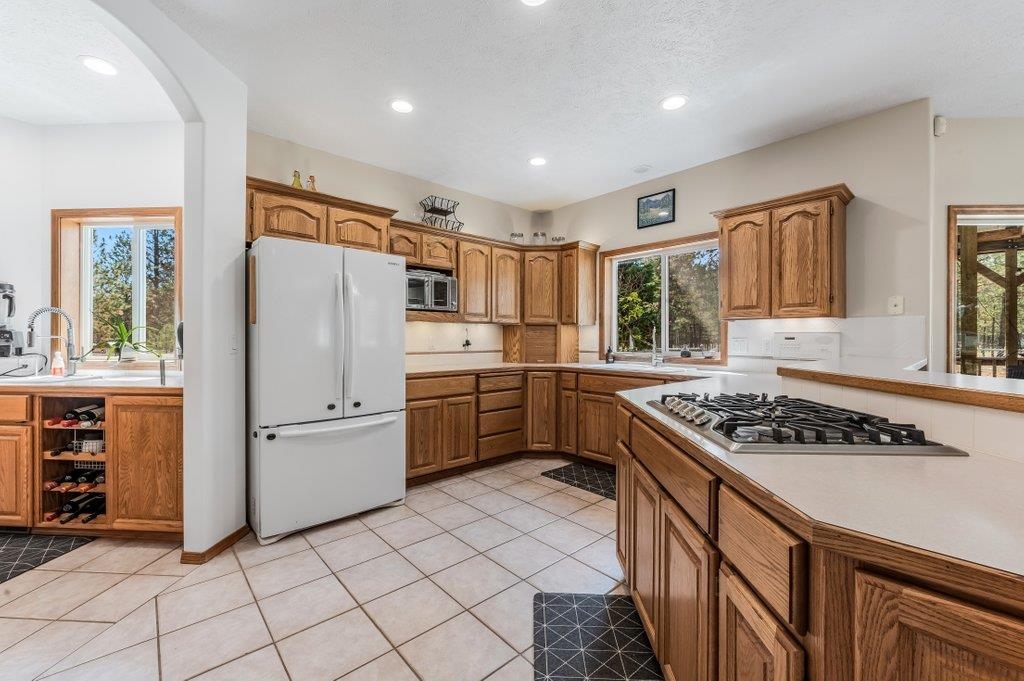 8217 W Rutter Pkwy - Photo 10