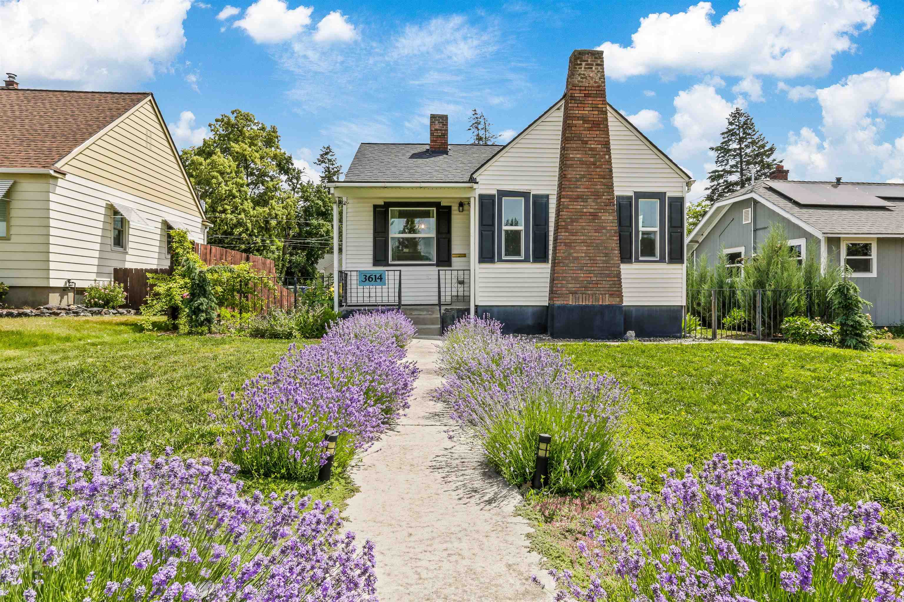 3614 N Normandie St - Photo 1