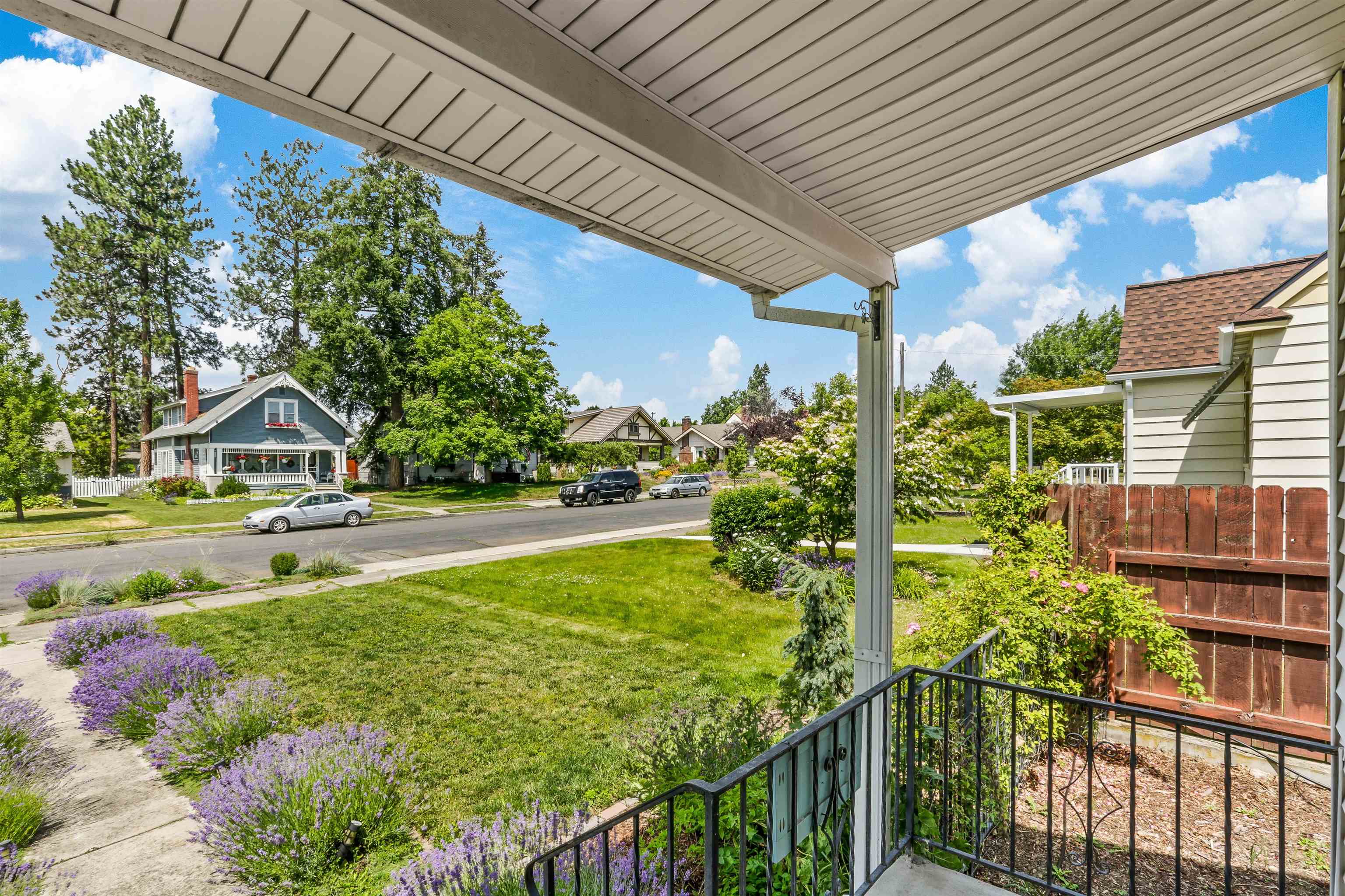 3614 N Normandie St - Photo 3