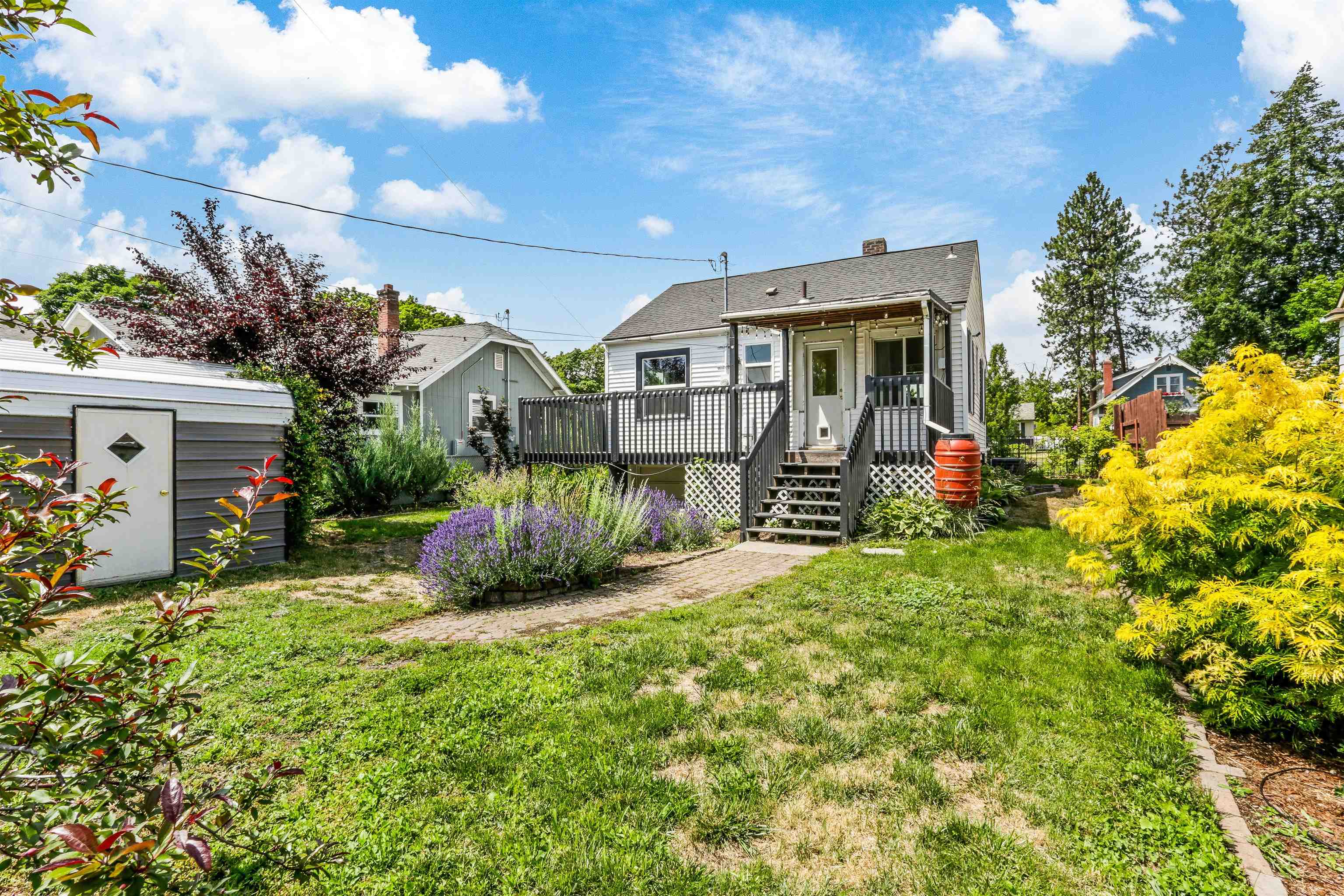 3614 N Normandie St - Photo 17