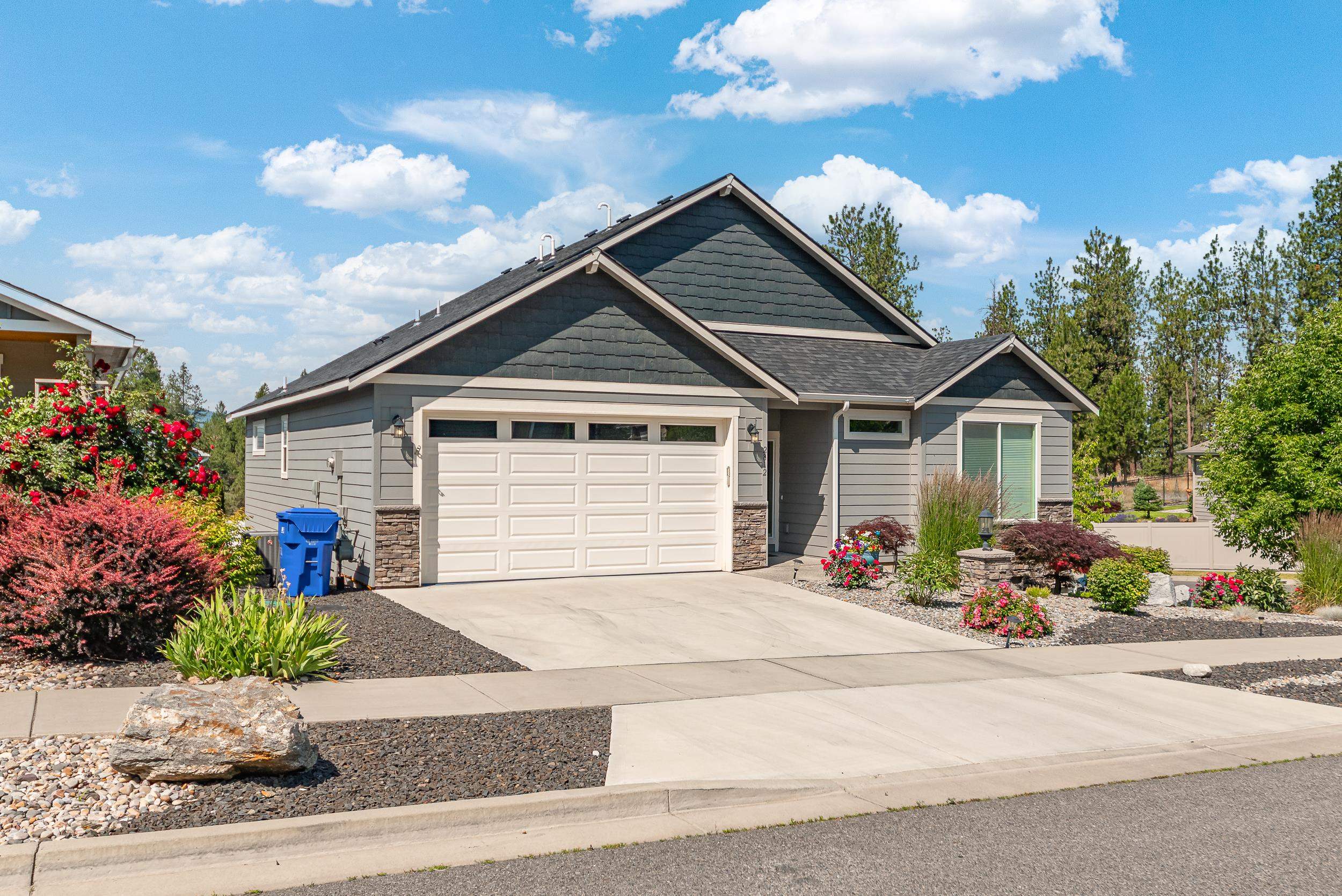 2812 S SONORA Dr - Photo 2