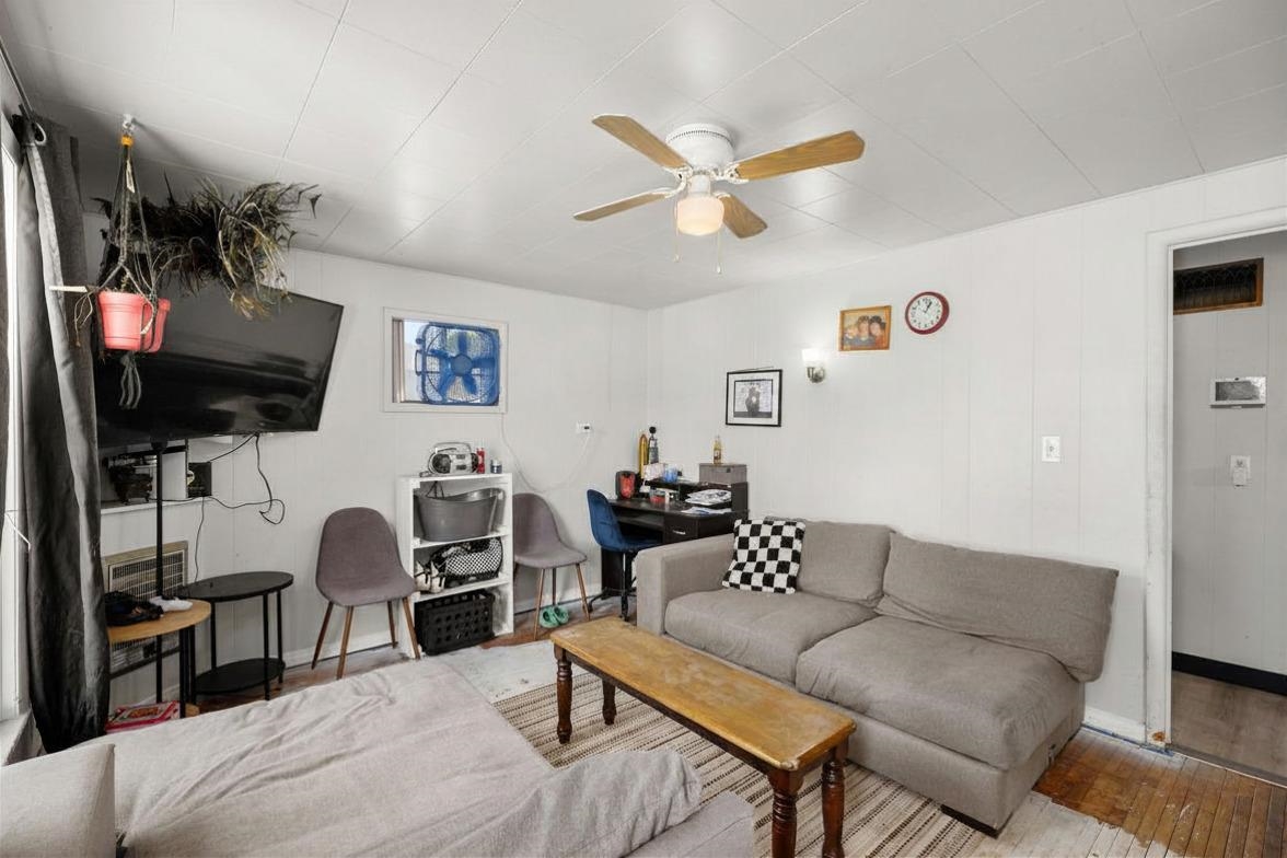 4512 E 2nd Ave - Photo 3