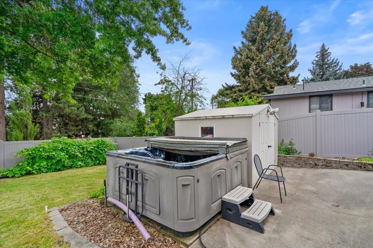7424 N Lidgerwood St - Photo 33