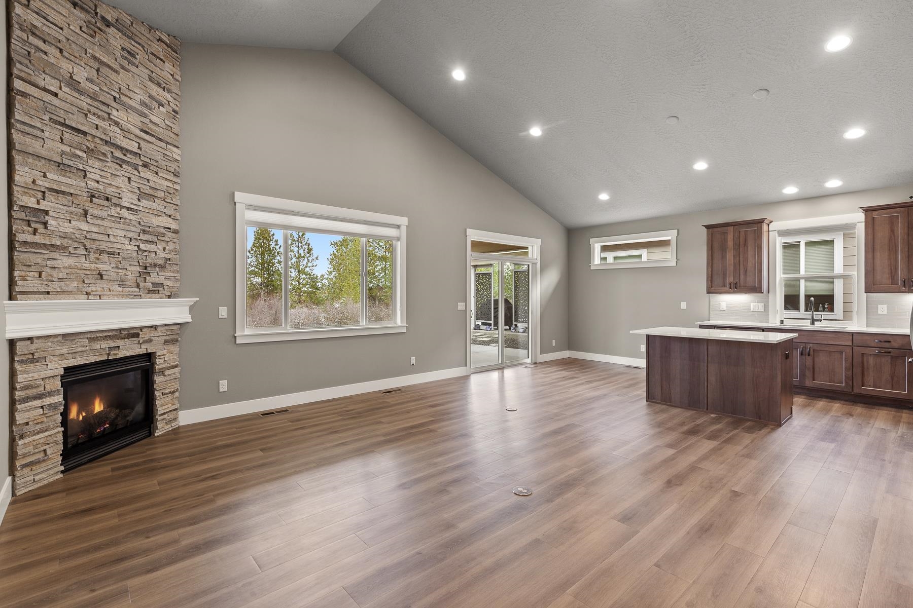 22835 E Edgewater Ln - Photo 3