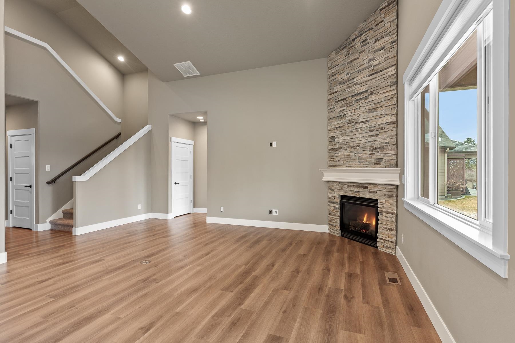 22835 E Edgewater Ln - Photo 5