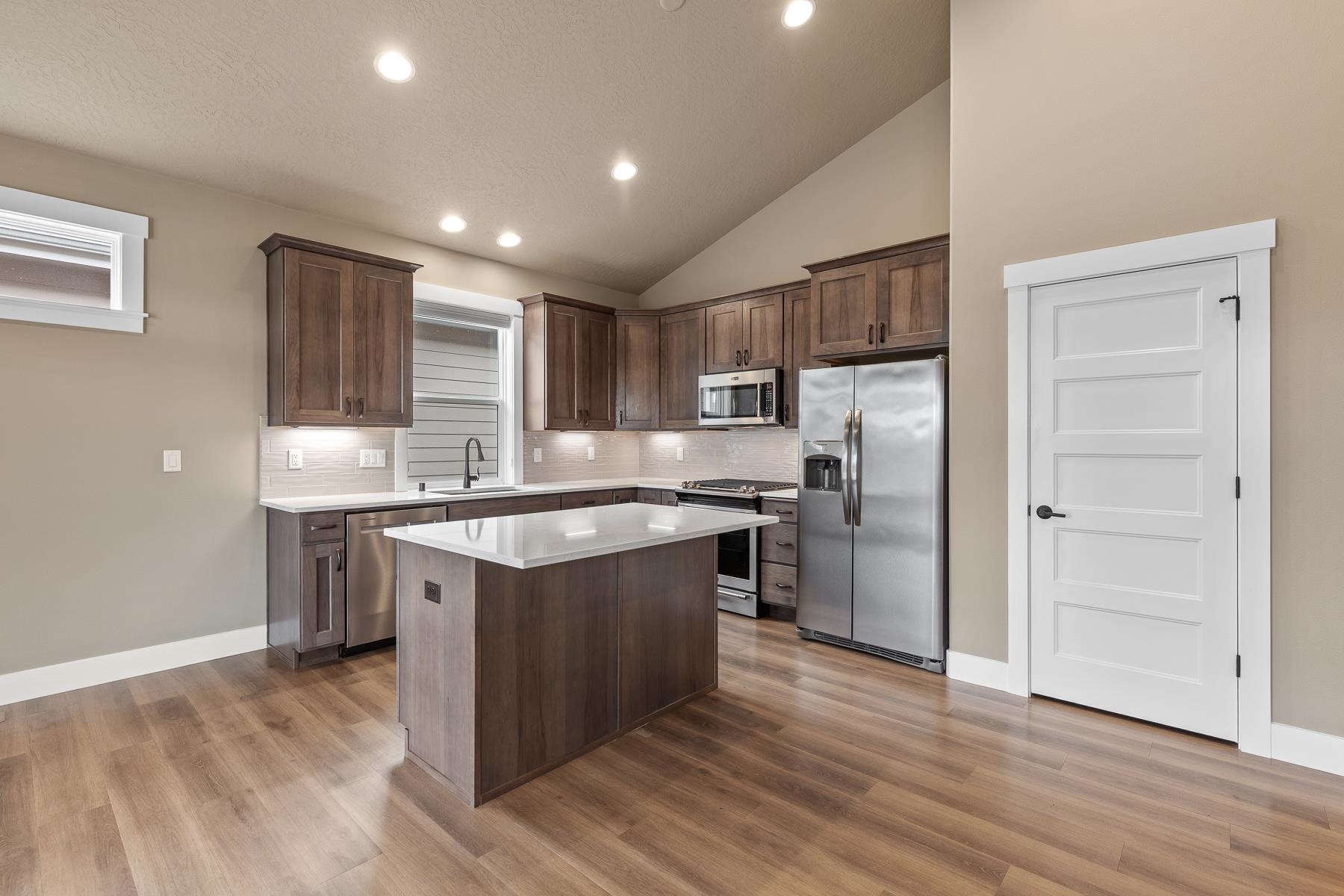 22835 E Edgewater Ln - Photo 6