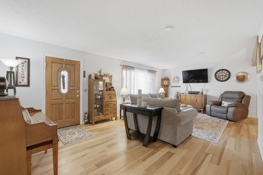 314 E 9th St - Photo 10