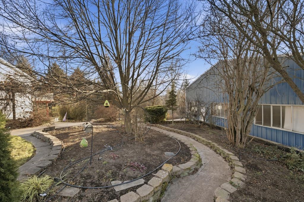 314 E 9th St - Photo 26