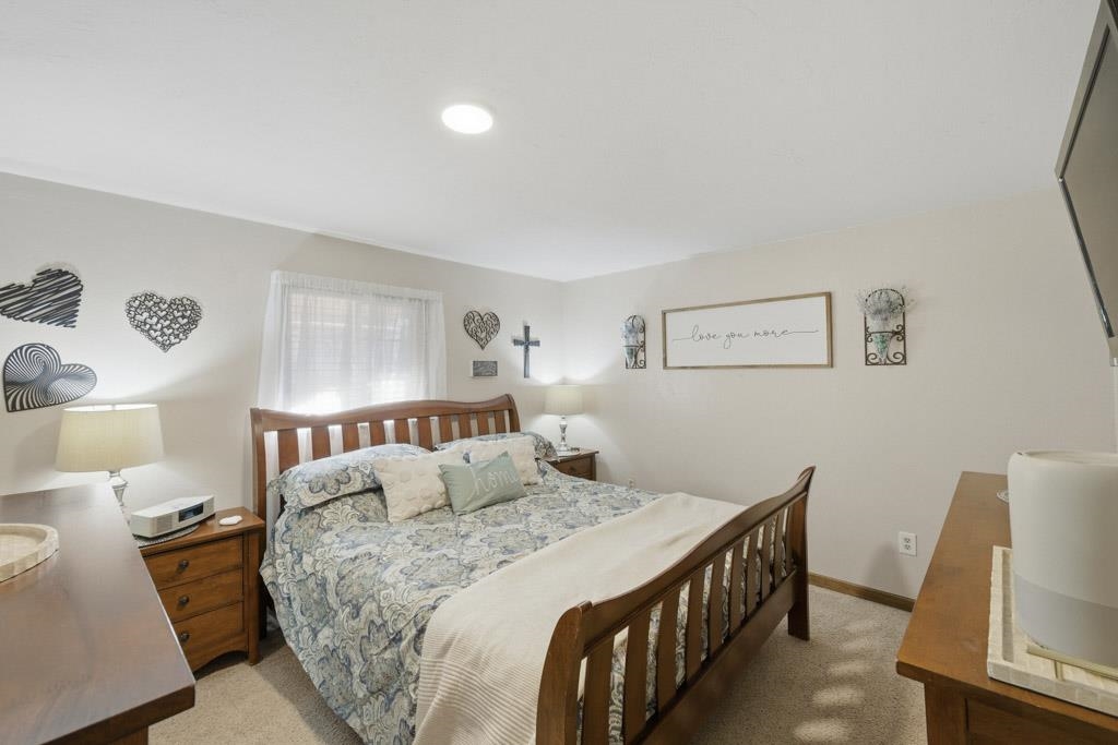 314 E 9th St - Photo 22