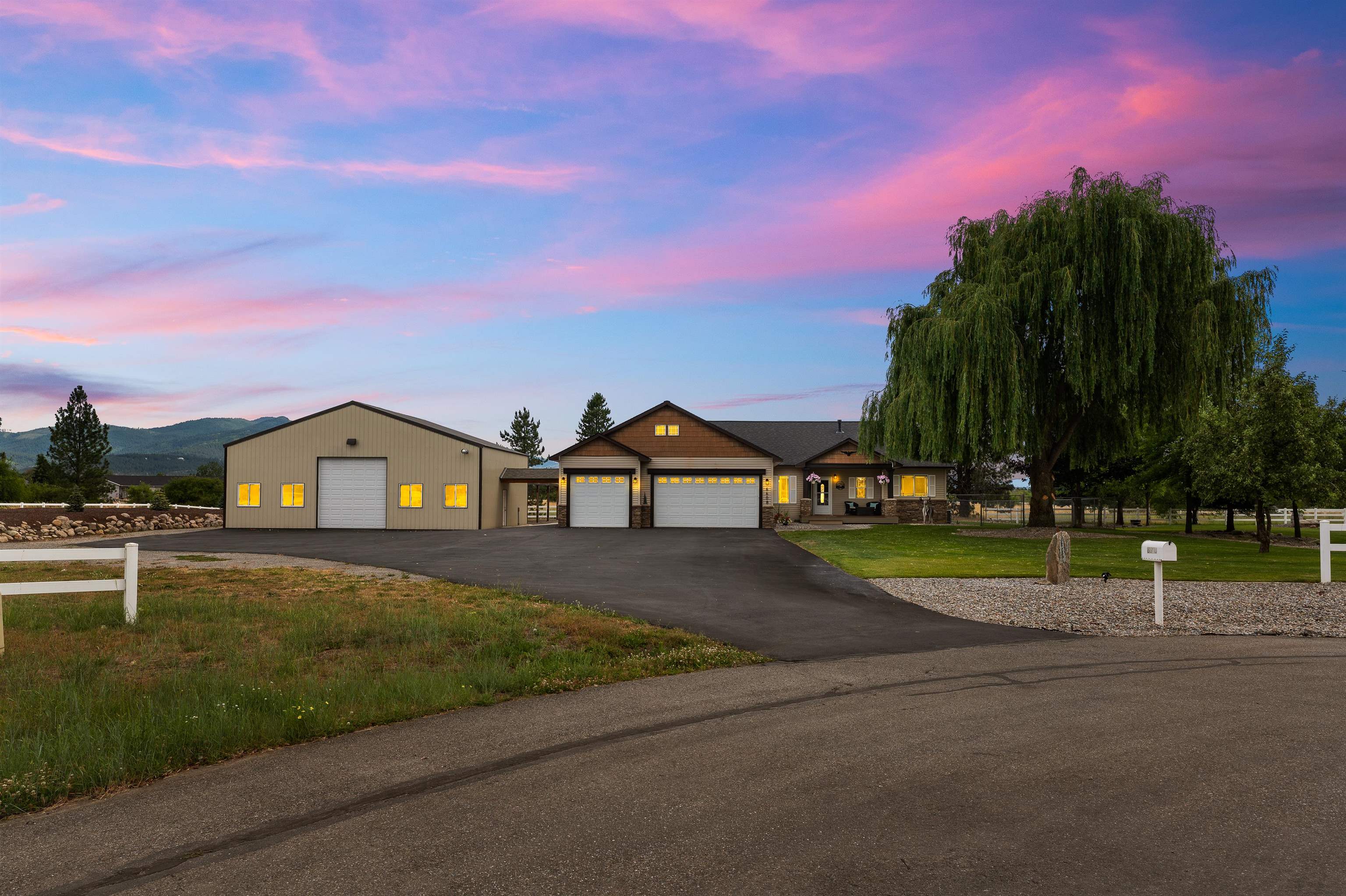 6608 N Vincent Ln - Photo 1