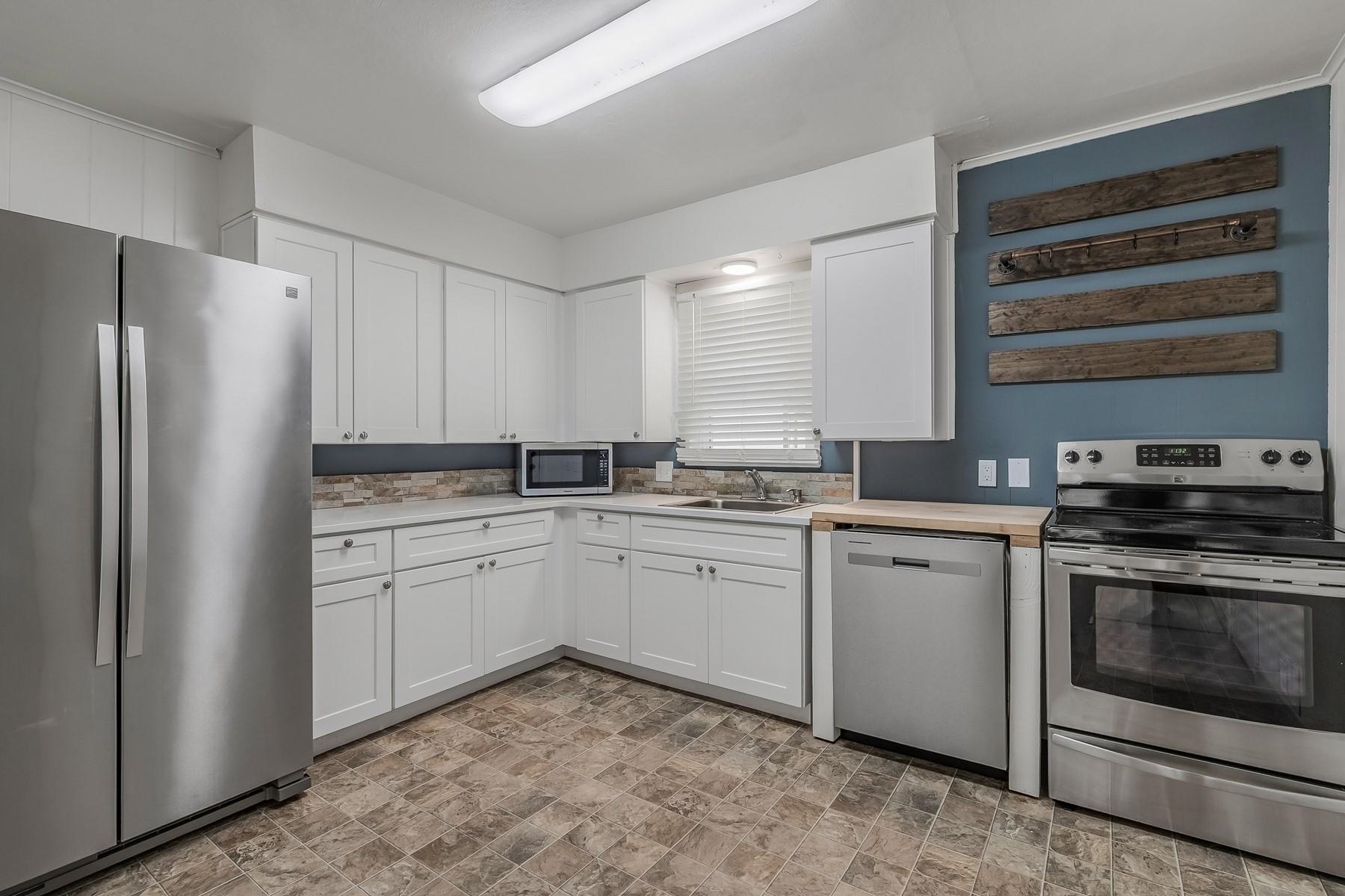 727 E Crown Ave - Photo 8