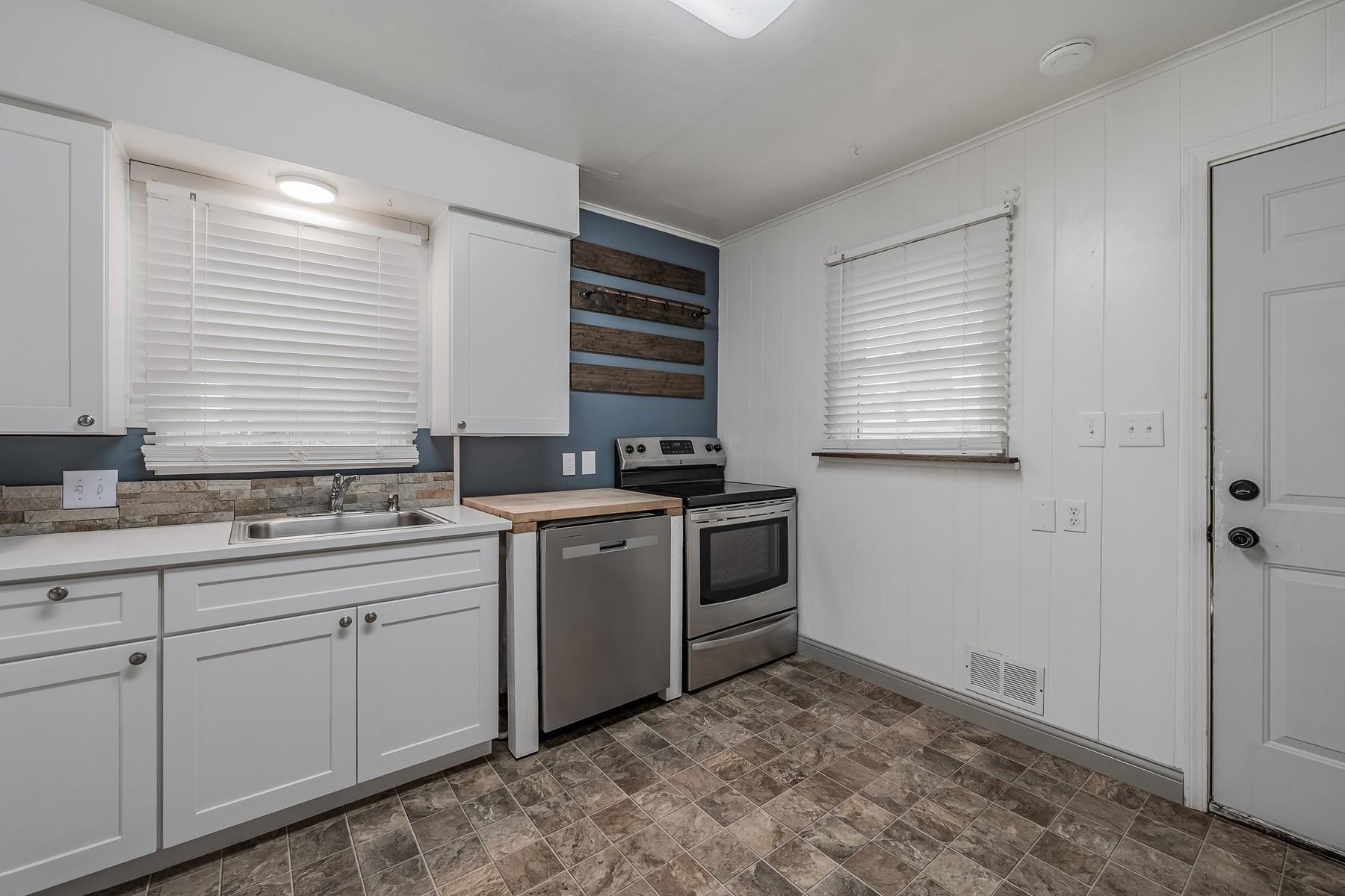 727 E Crown Ave - Photo 9
