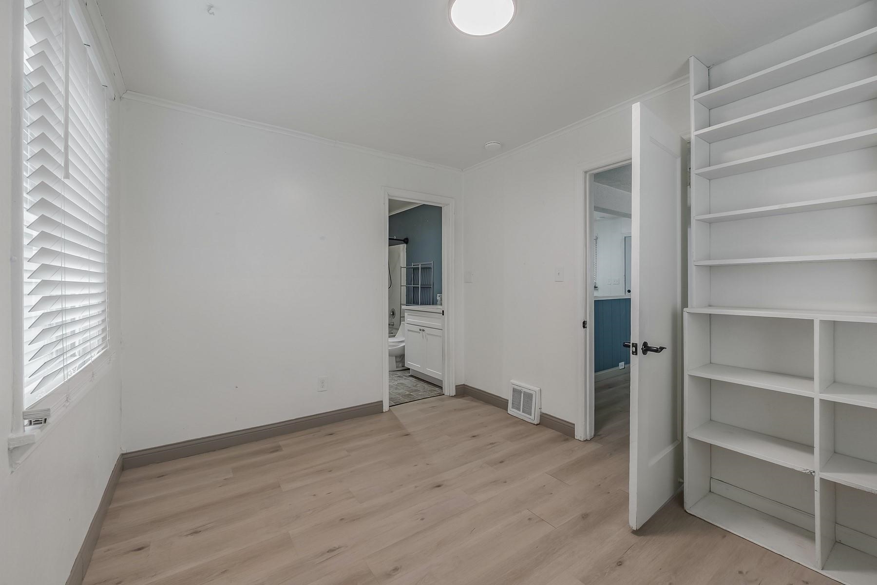 727 E Crown Ave - Photo 13