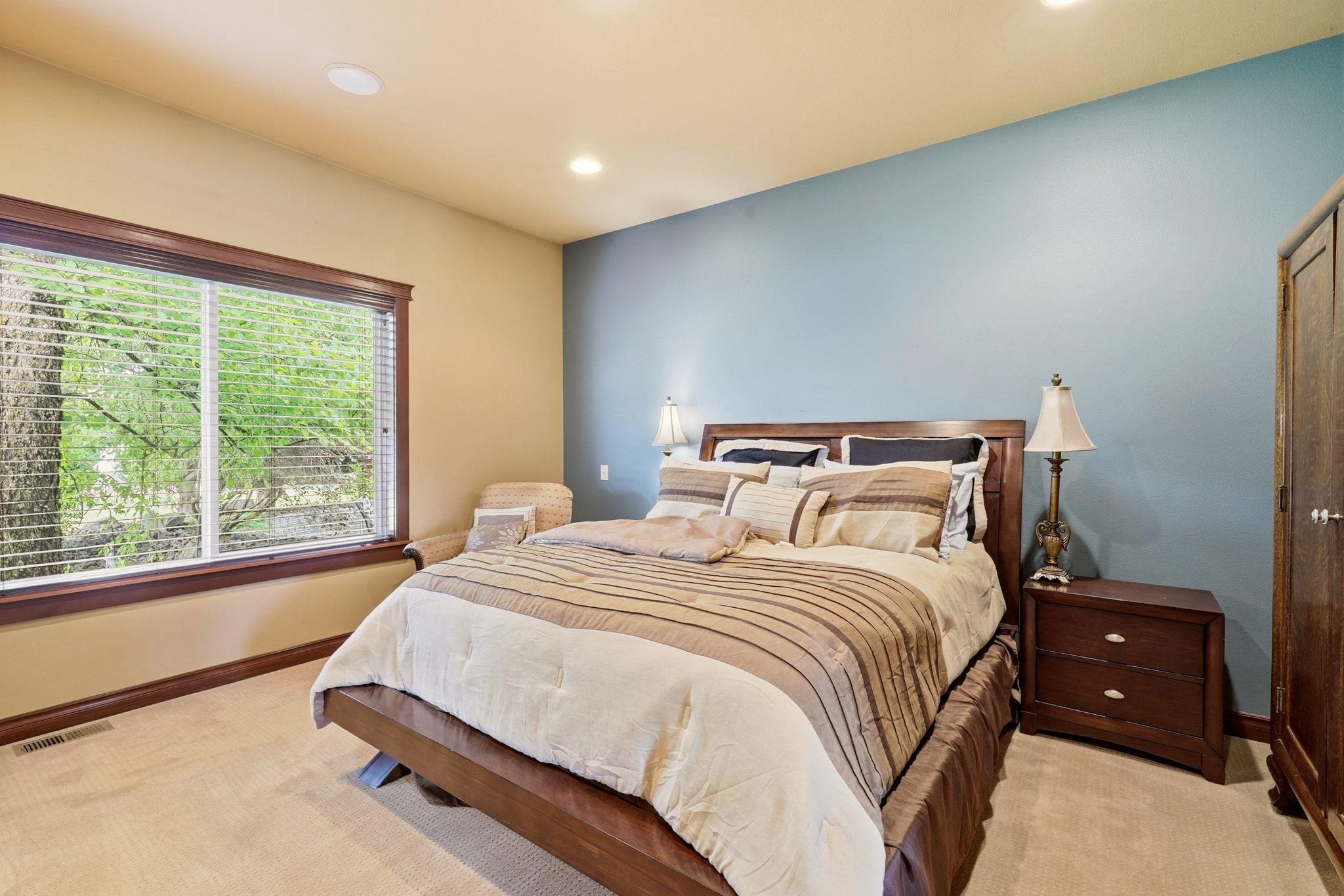 3016 W Westover Ln - Photo 18
