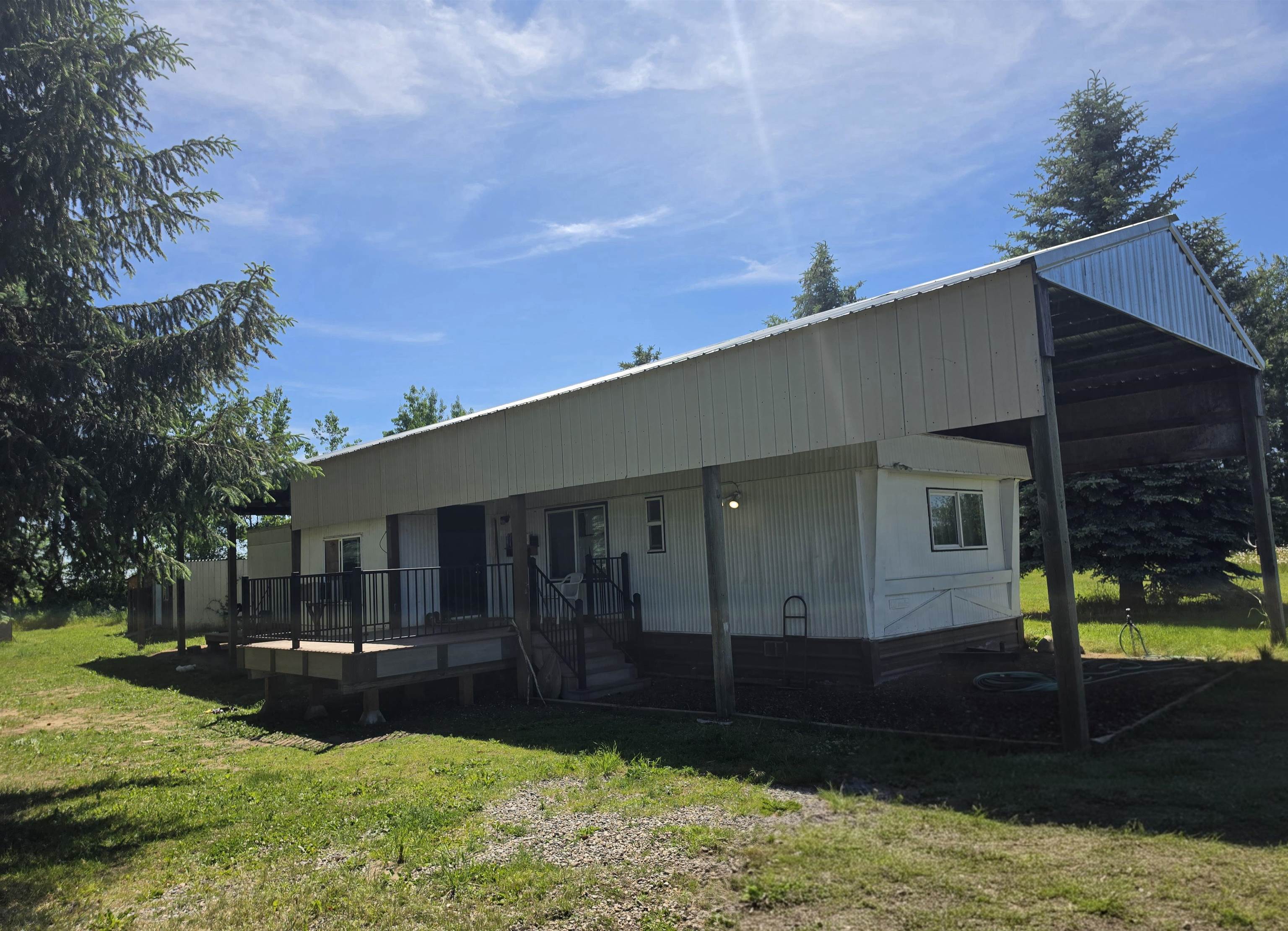 4581 Wallbridge Rd - Photo 2