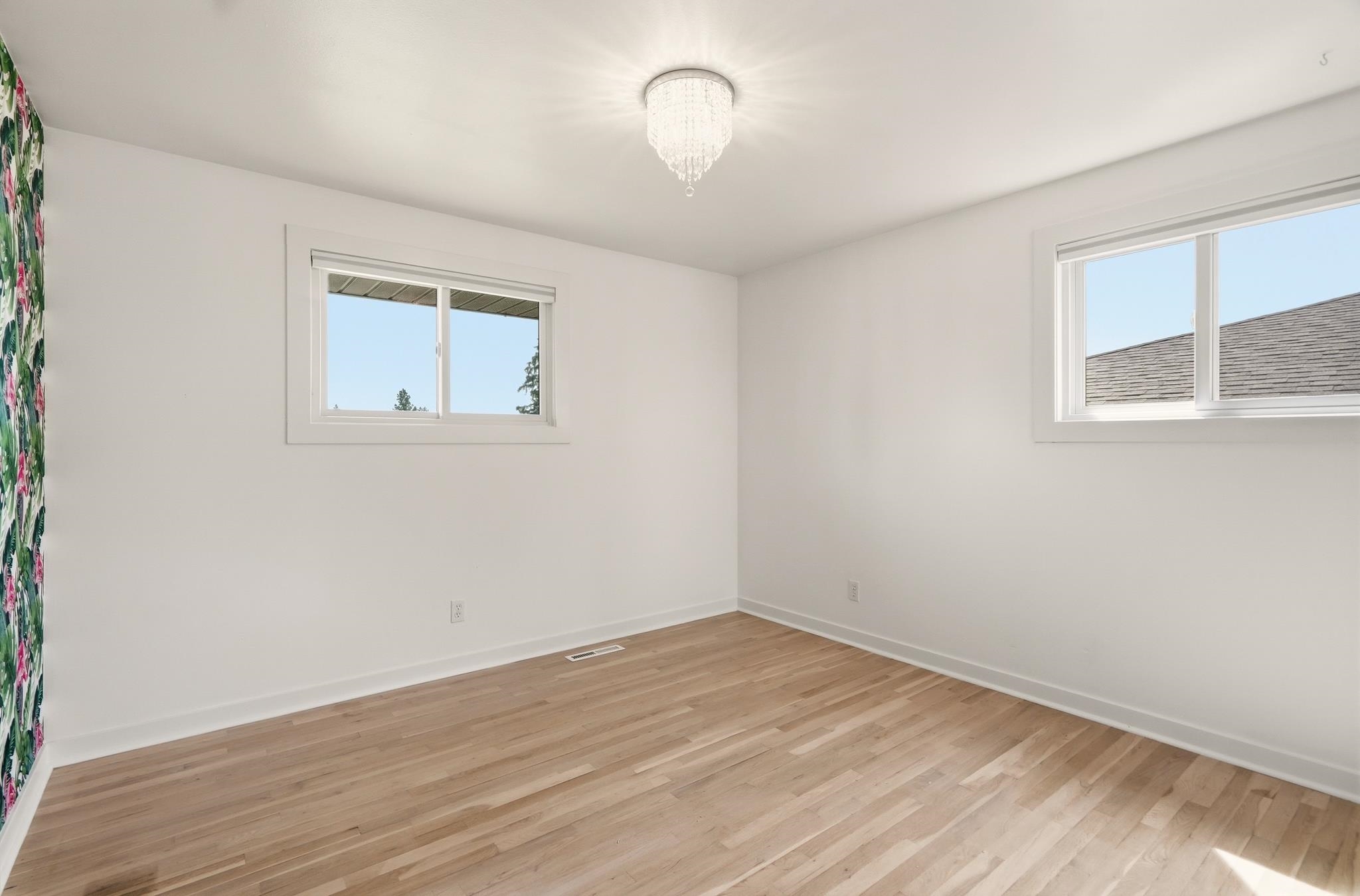 2716 W BEACON St - Photo 10