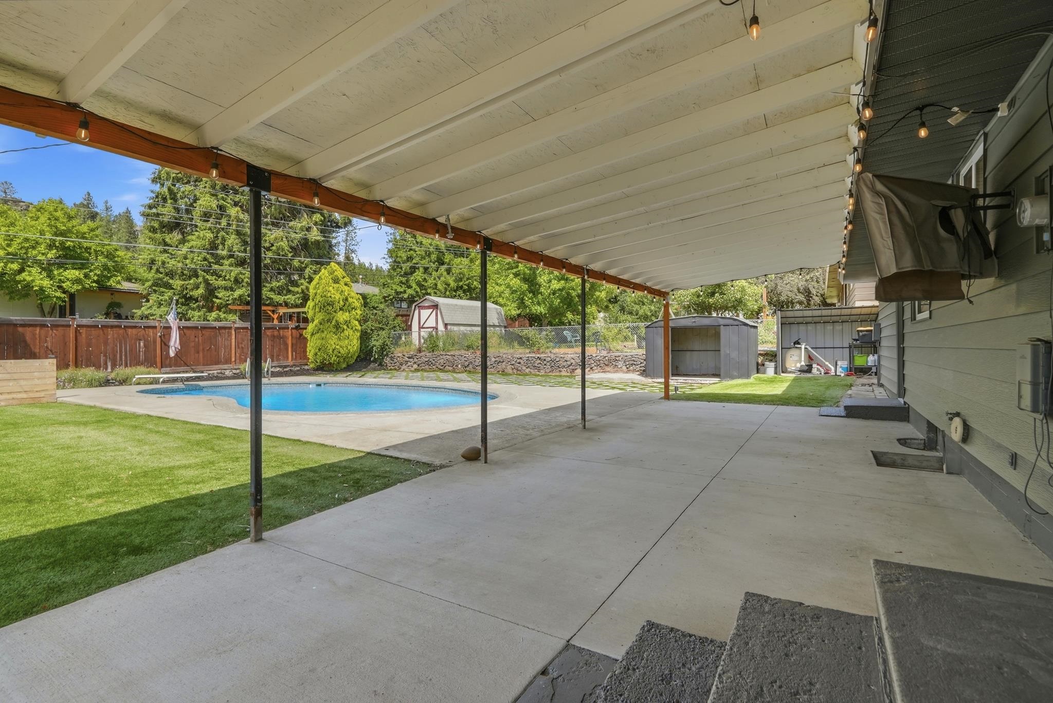 2716 W BEACON St - Photo 12