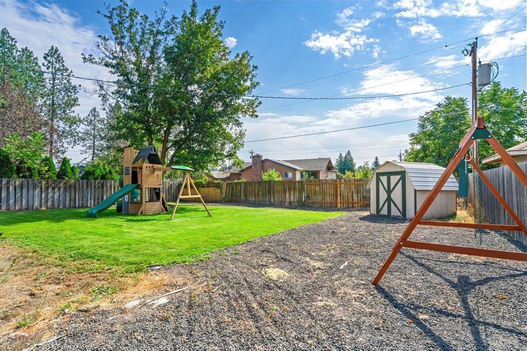10816 E 31st Ave - Photo 29