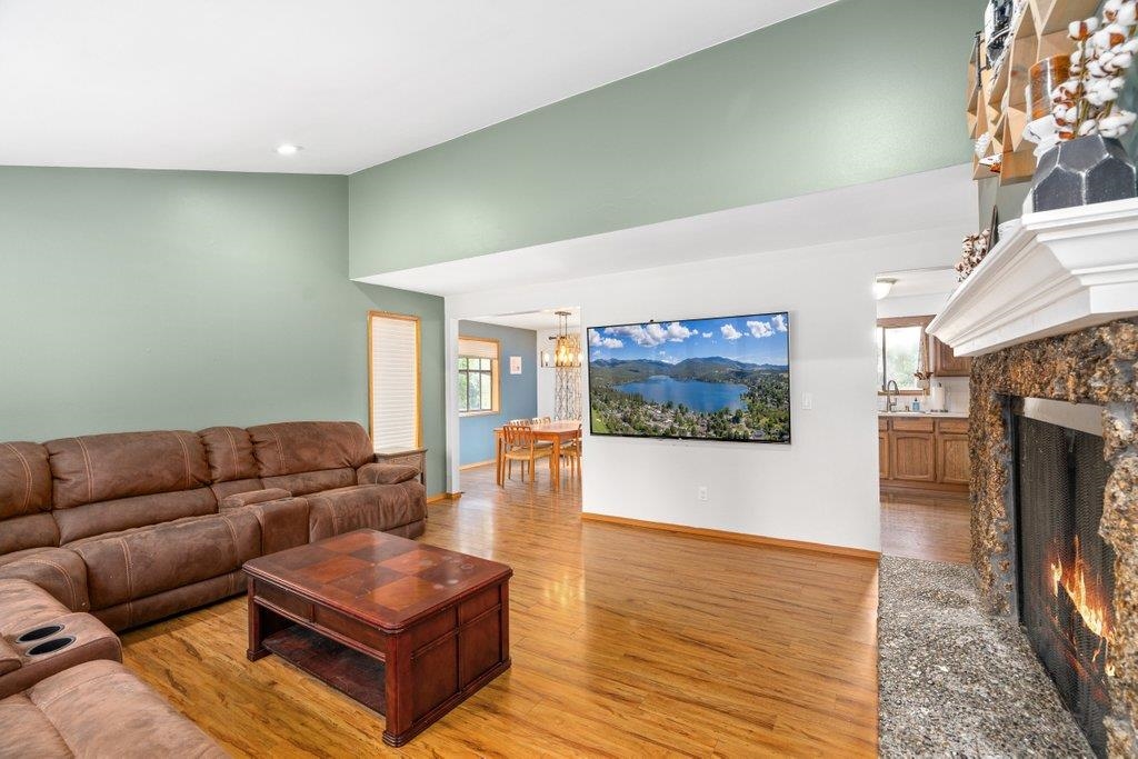 10816 E 31st Ave - Photo 5
