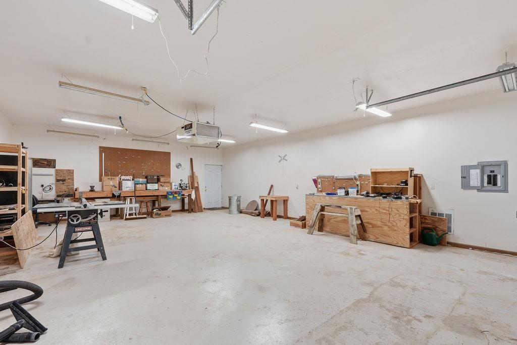149 E Chippewa Ave - Photo 31