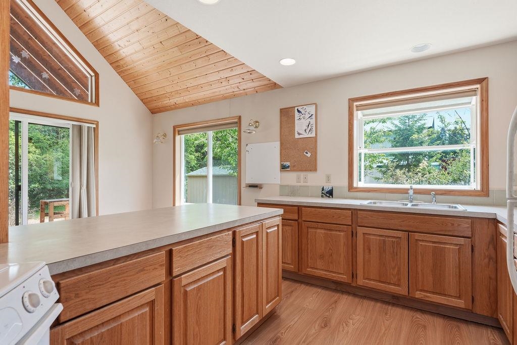 149 E Chippewa Ave - Photo 16
