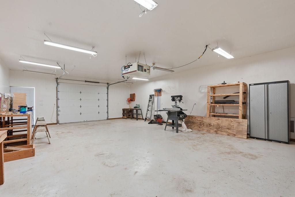 149 E Chippewa Ave - Photo 32