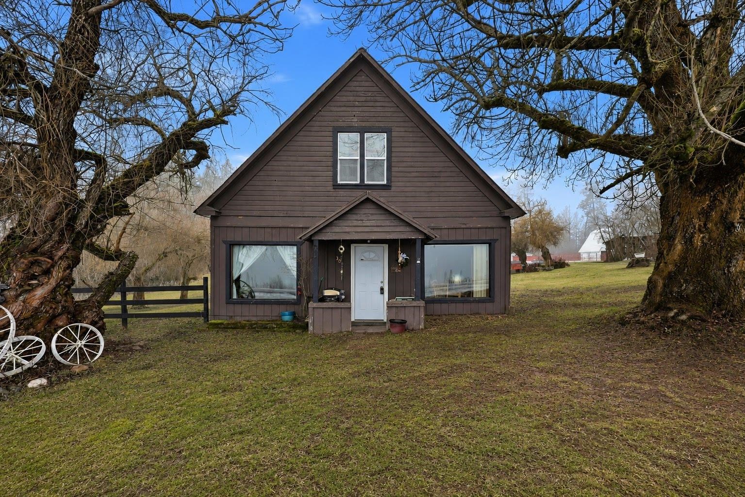 305 River Rd - Photo 1