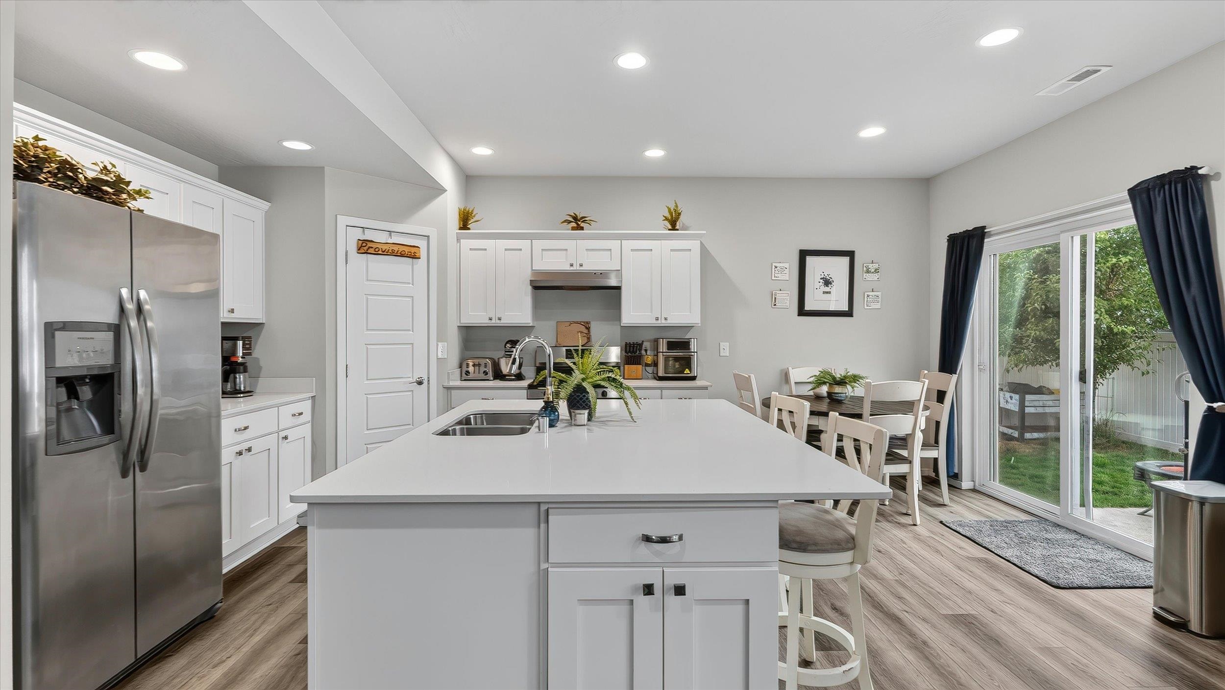 1213 E Silver Pine Rd - Photo 3