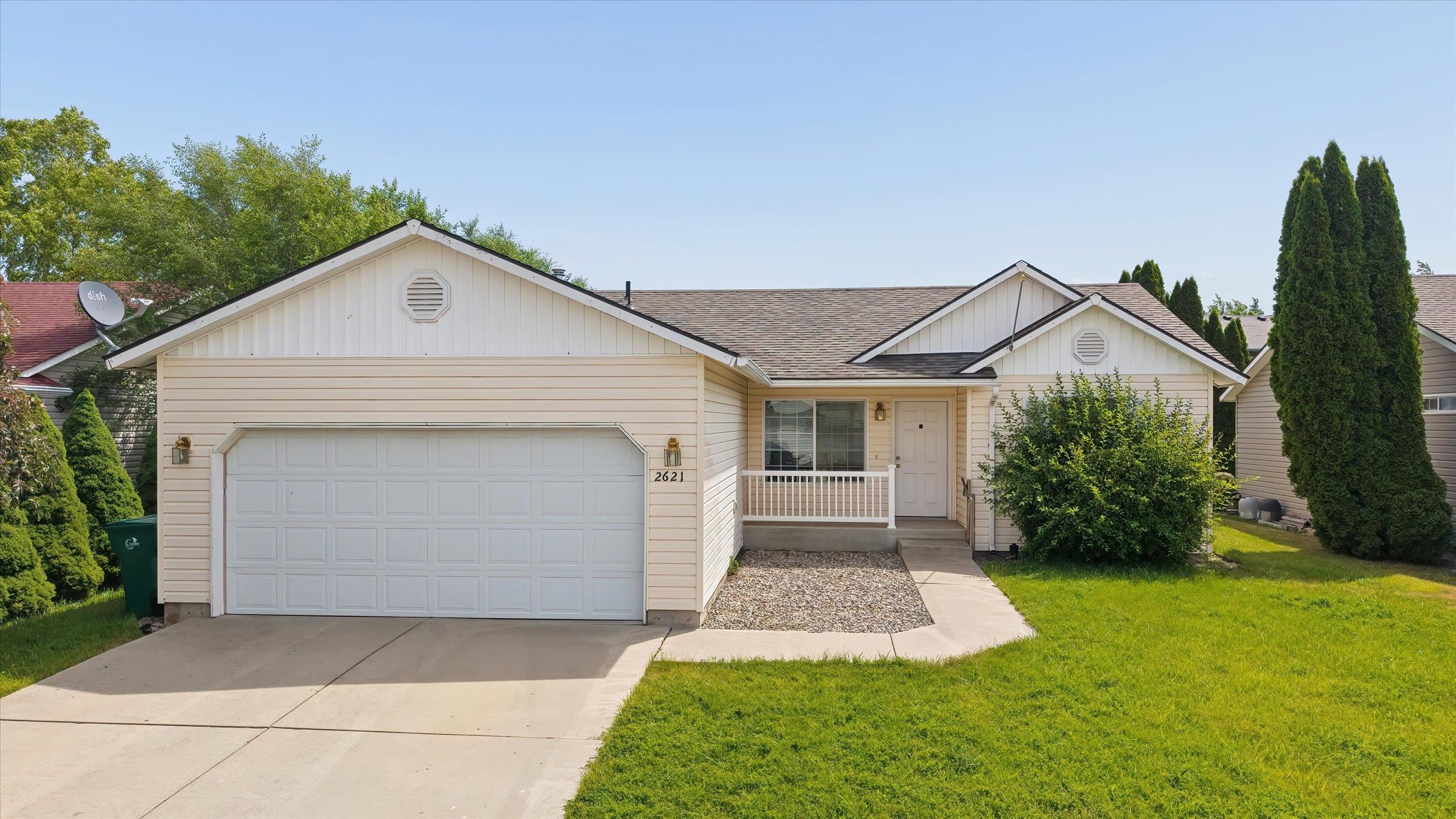 2621 Eton Ln - Photo 1