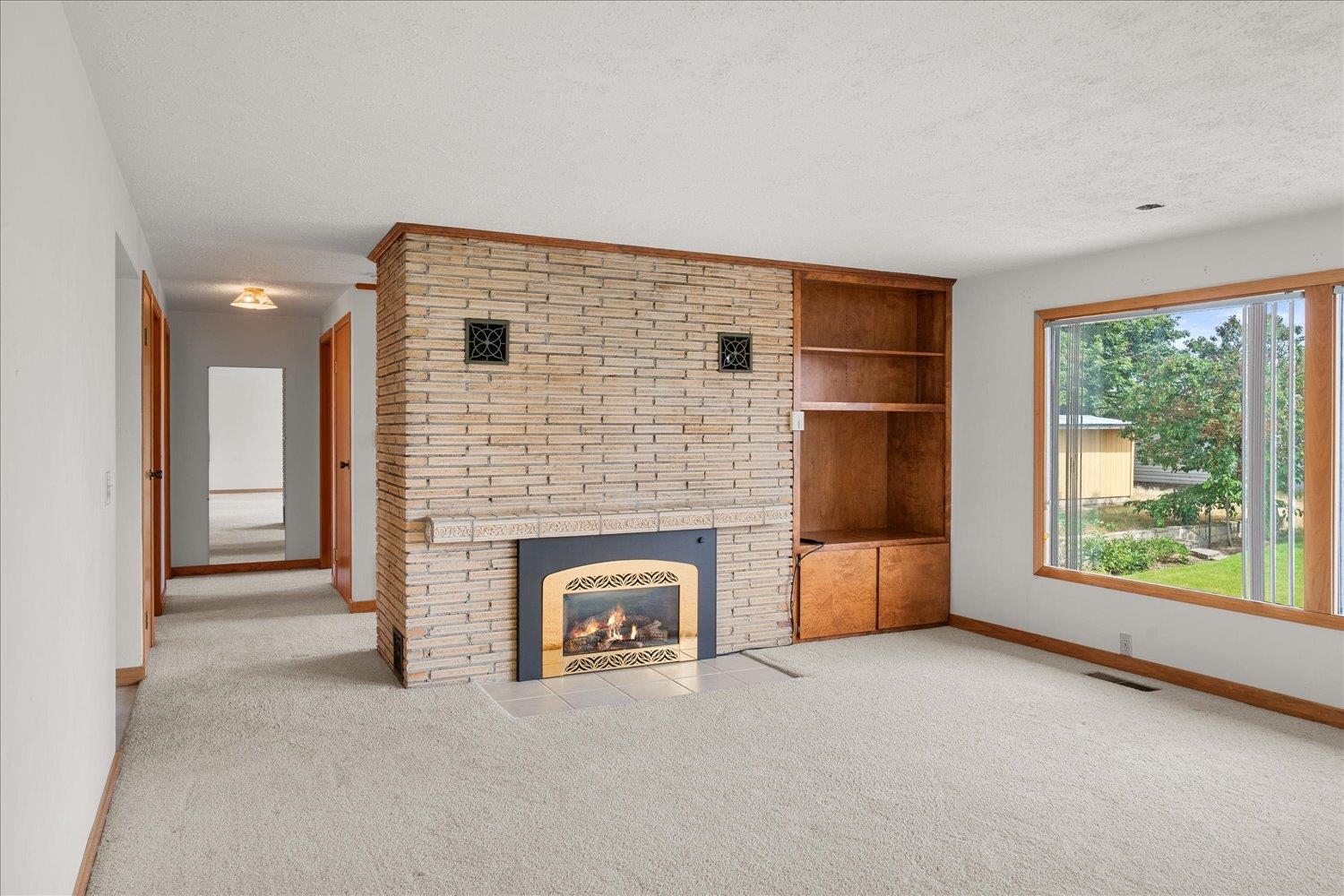 517 W 4th St - Photo 5