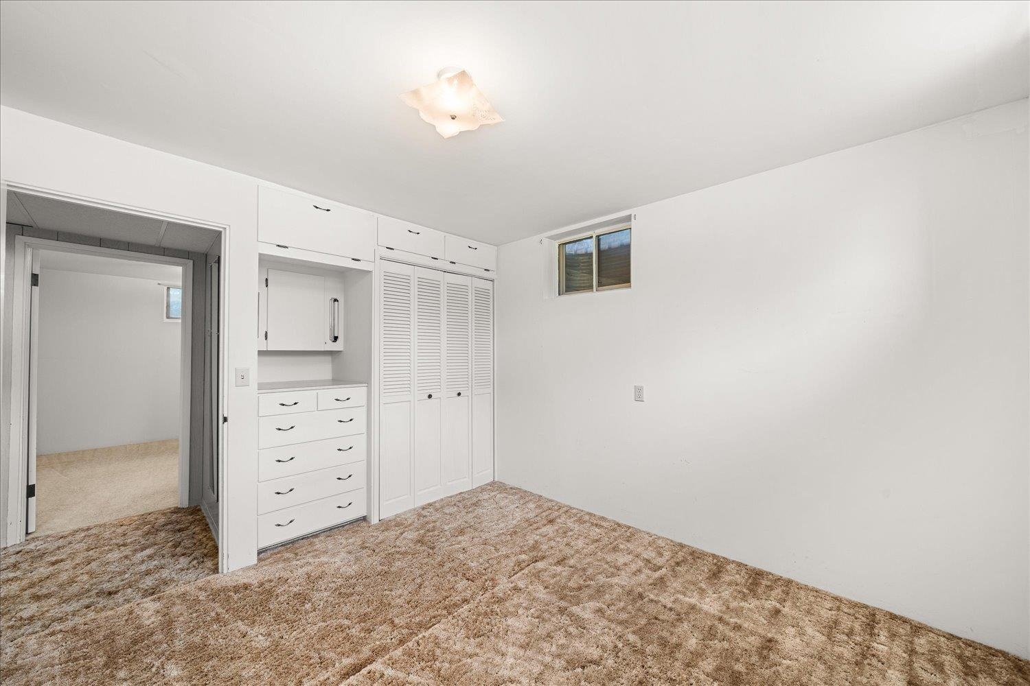 517 W 4th St - Photo 19