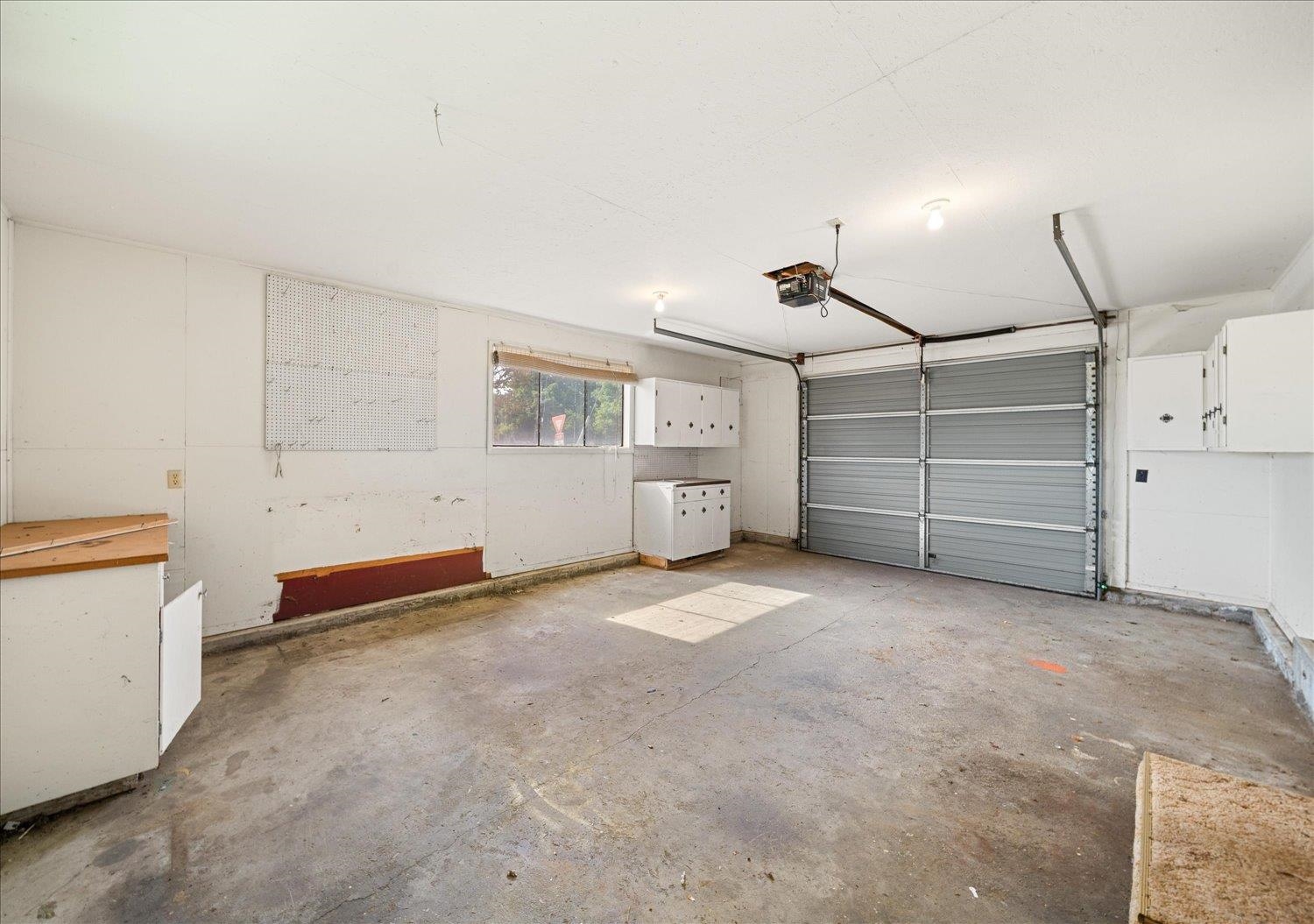 517 W 4th St - Photo 24