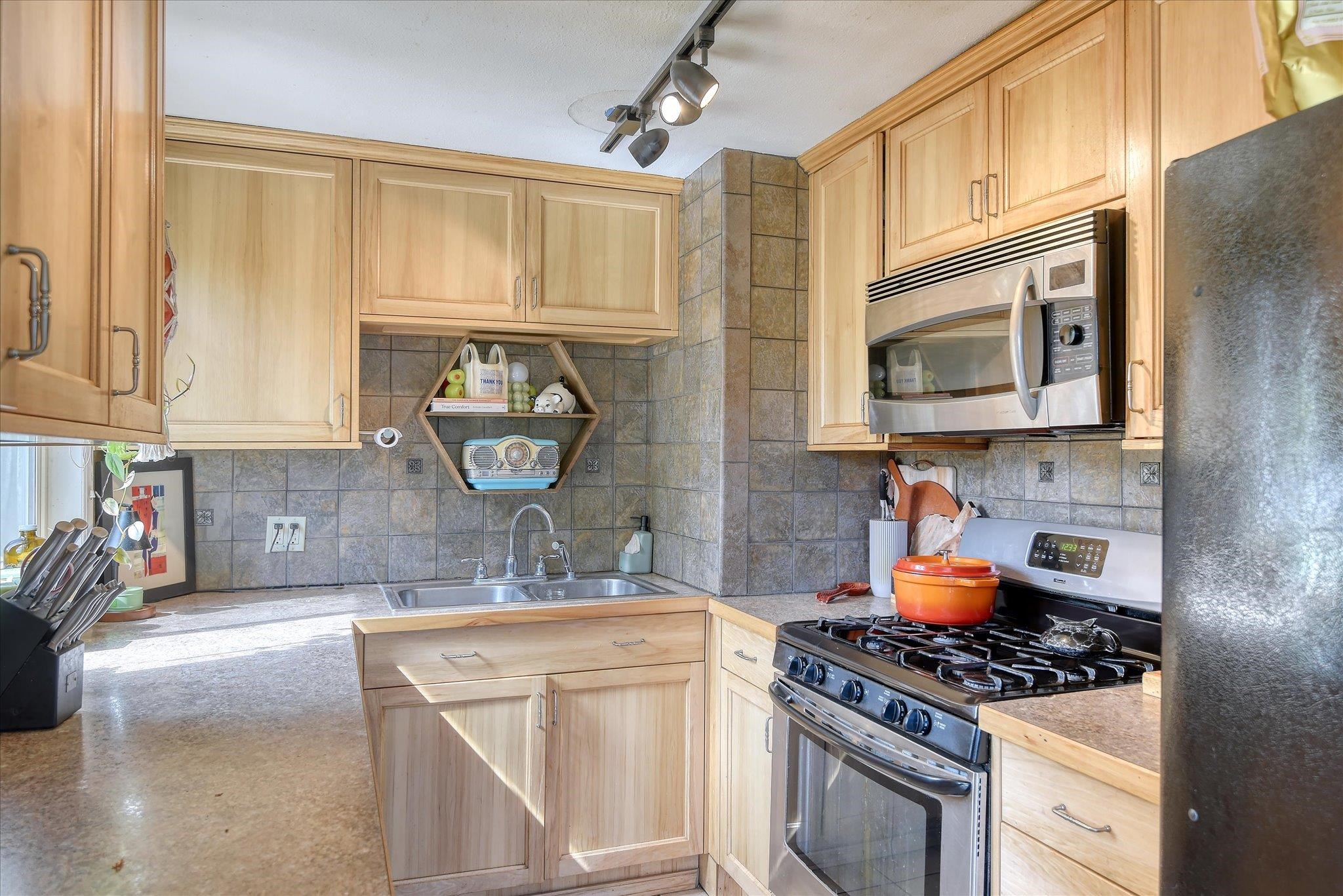 4803 N Belt St - Photo 11