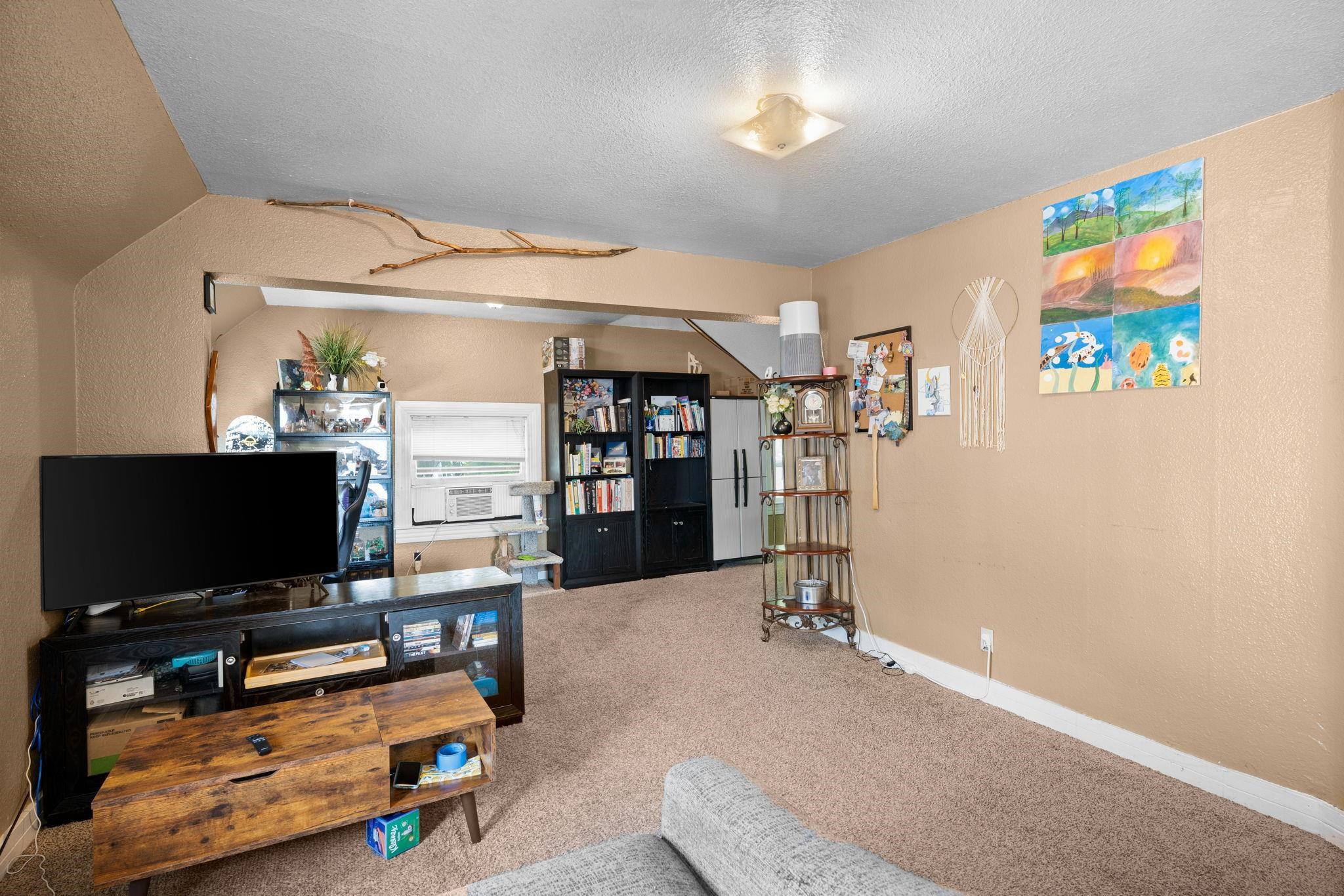 1017 W Augusta Ave - Photo 13