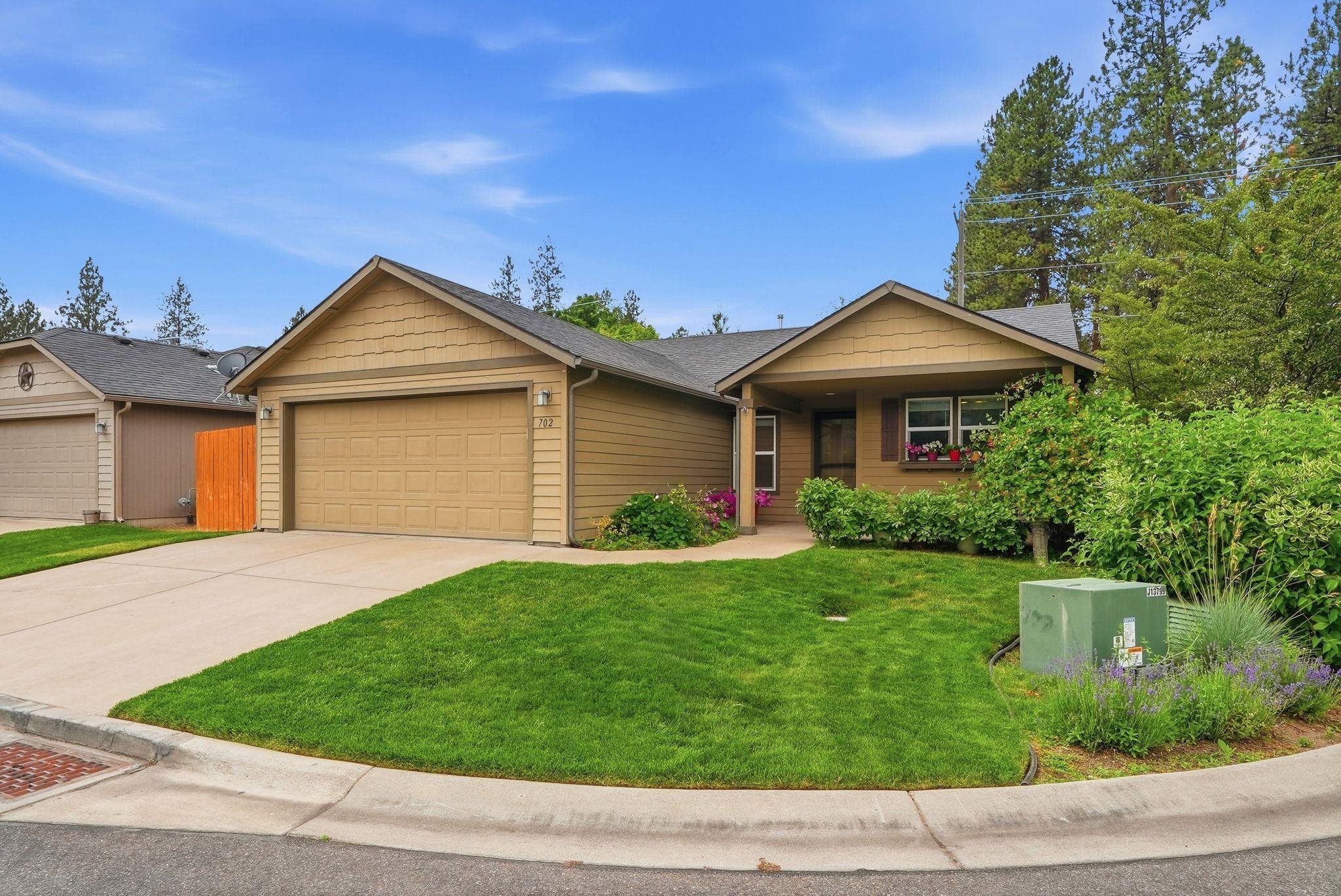 702 S Edgerton Ln - Photo 1