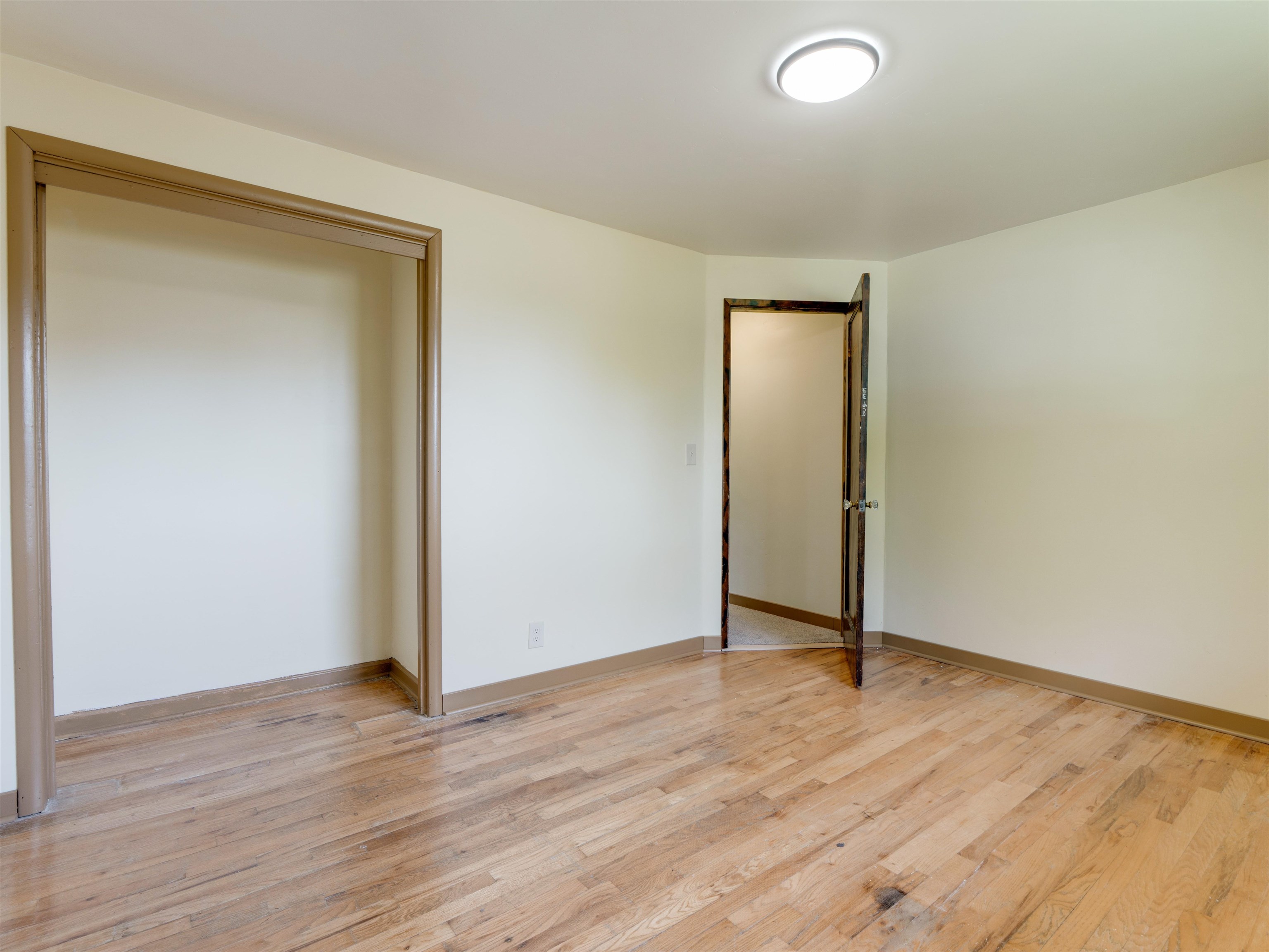 2604 W Crown Ave - Photo 19