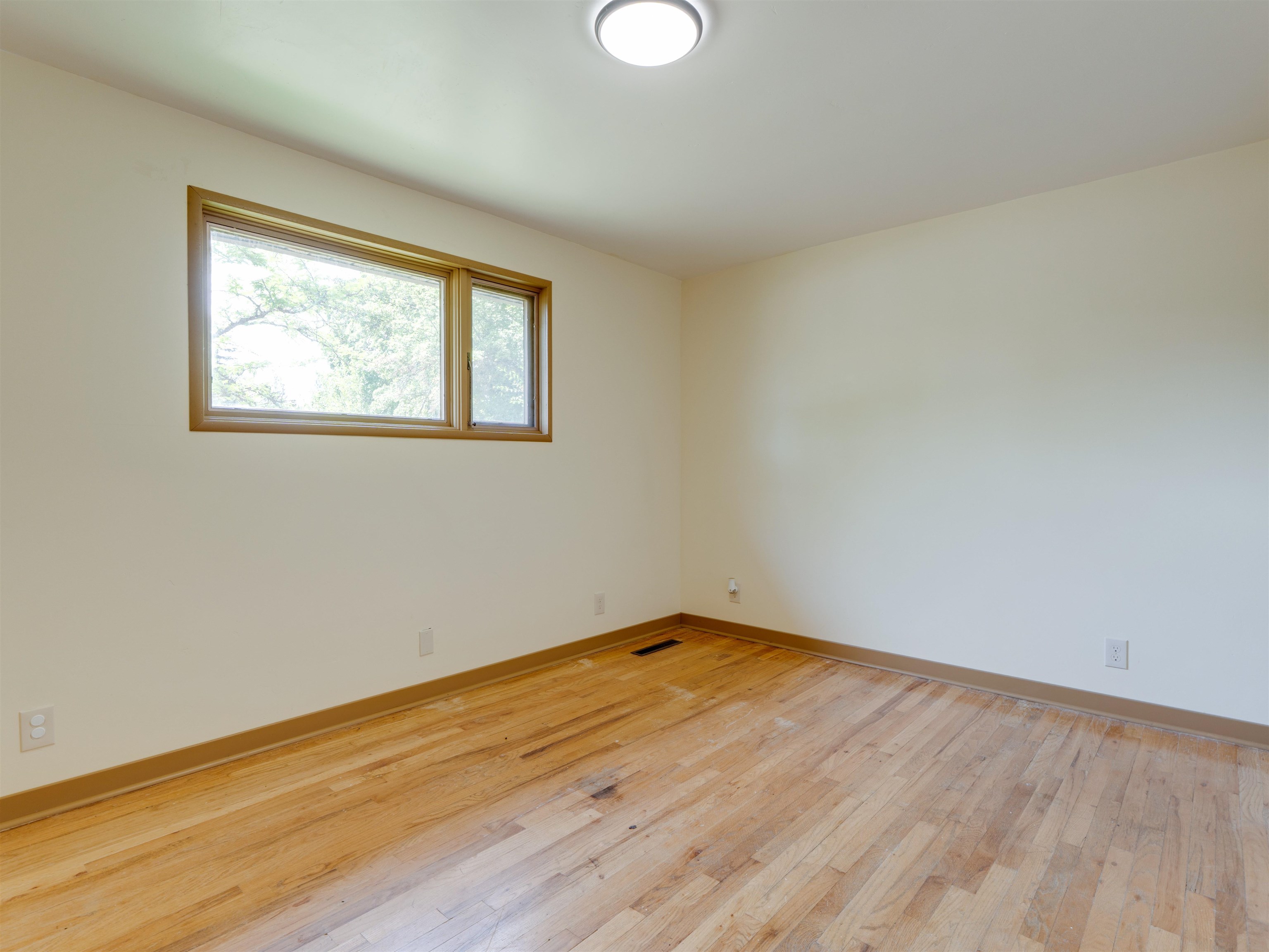 2604 W Crown Ave - Photo 20