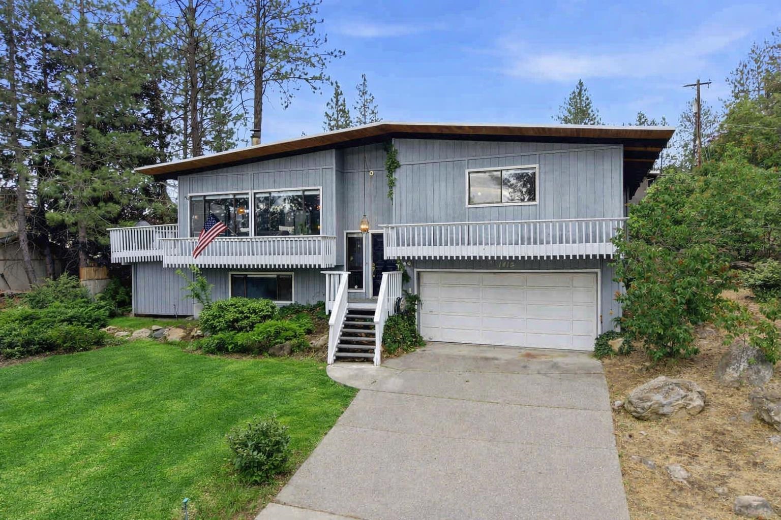 1415 S Eastern Rd - Photo 1