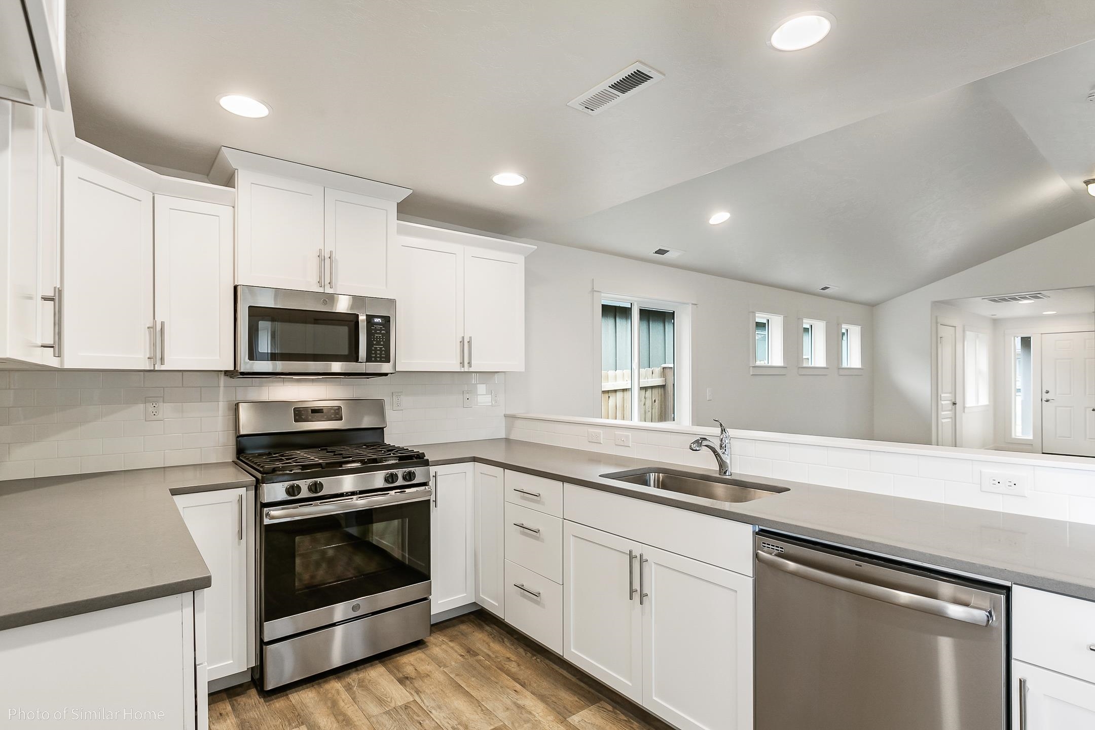 423 N Viewmont Ct - Photo 4