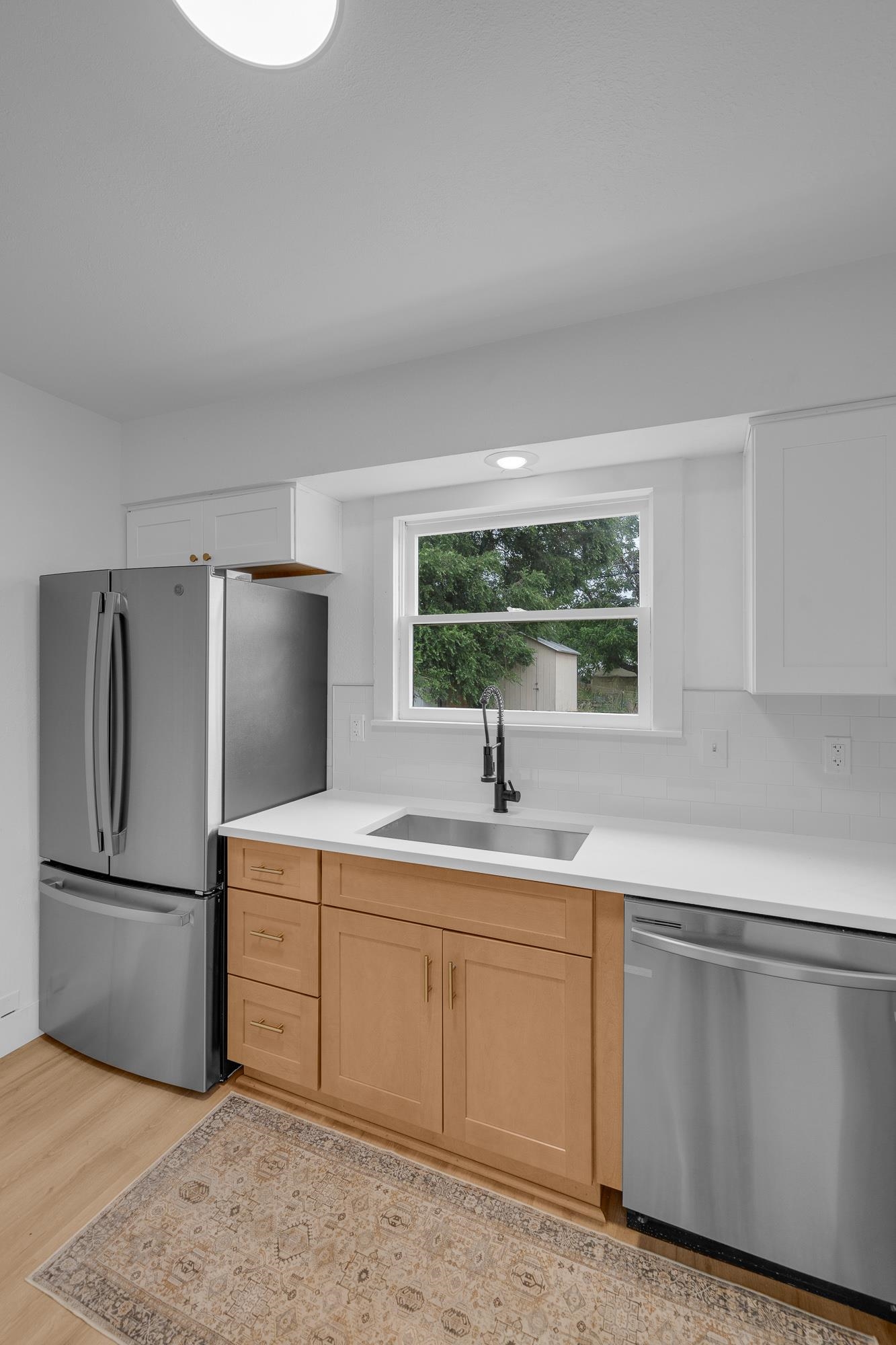 2433 E CENTRAL Ave - Photo 9